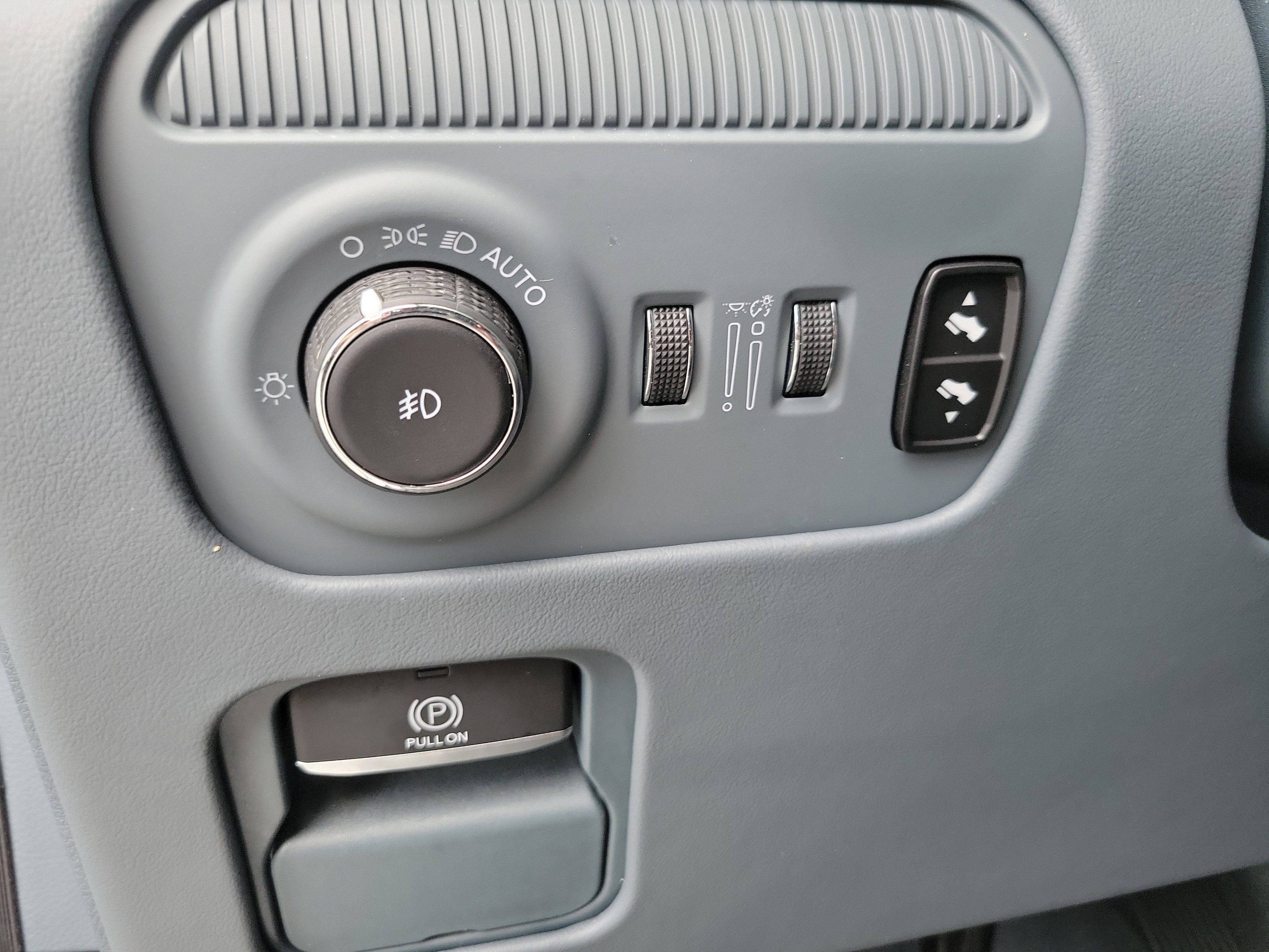 2023 Jeep Grand Wagoneer Series II