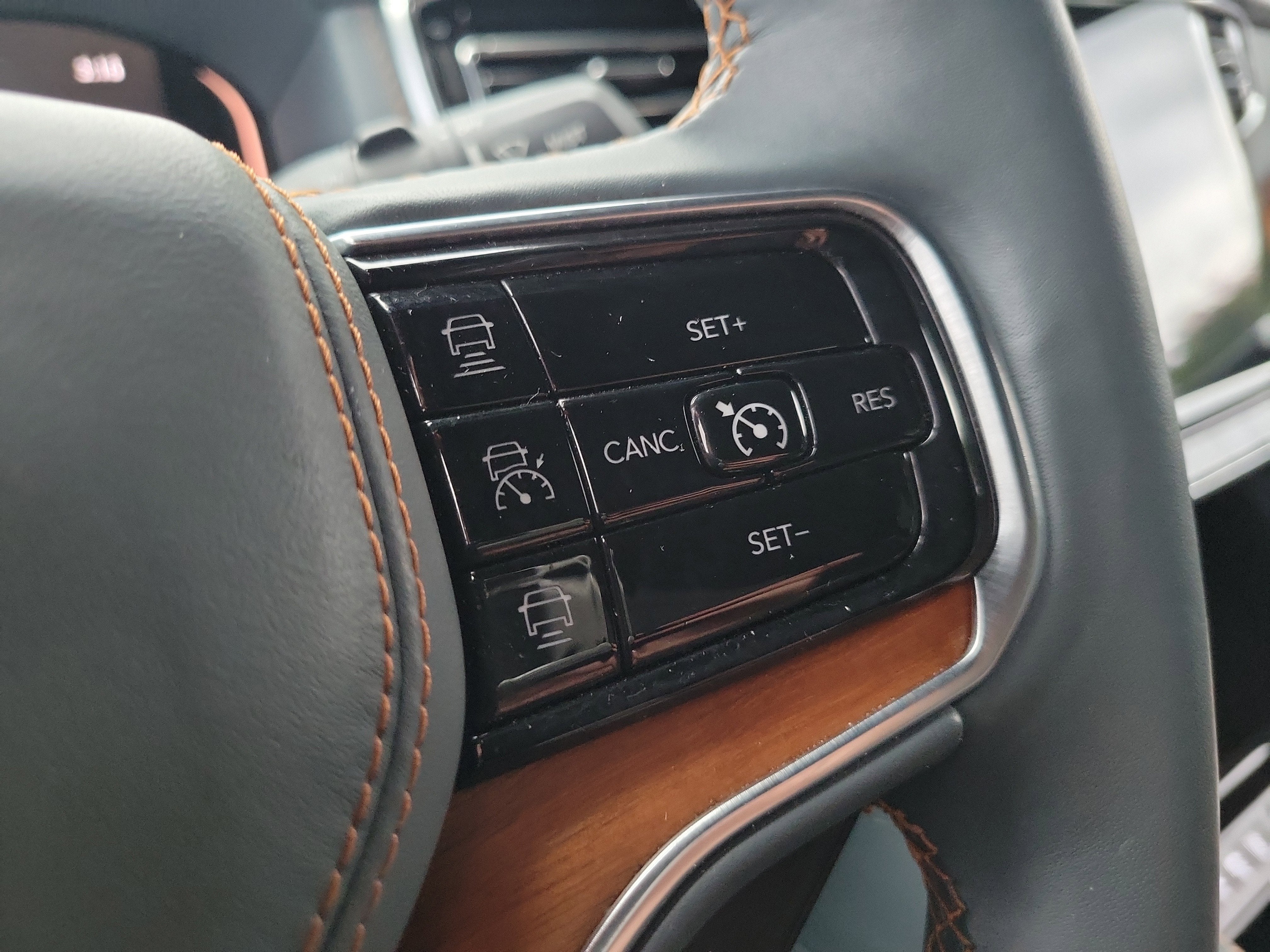 2023 Jeep Grand Wagoneer Series II