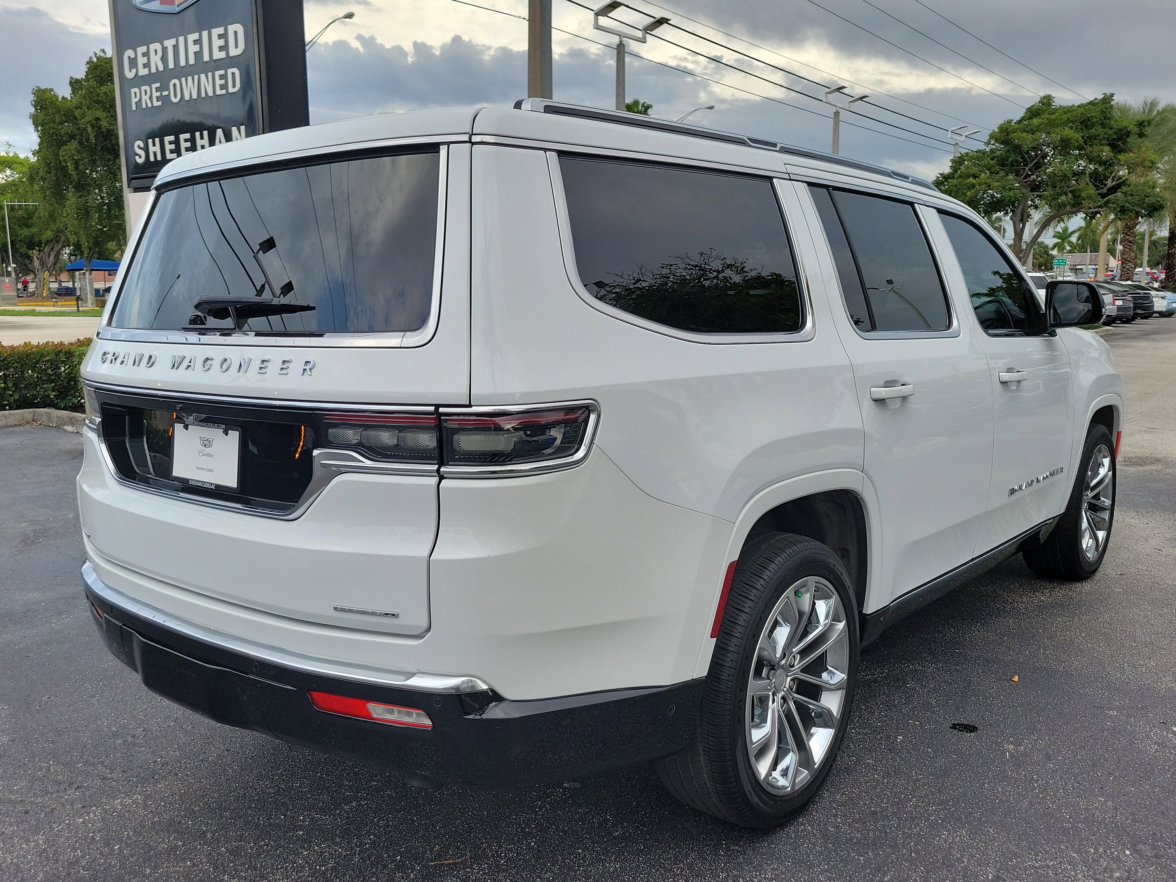 2023 Jeep Grand Wagoneer Series II