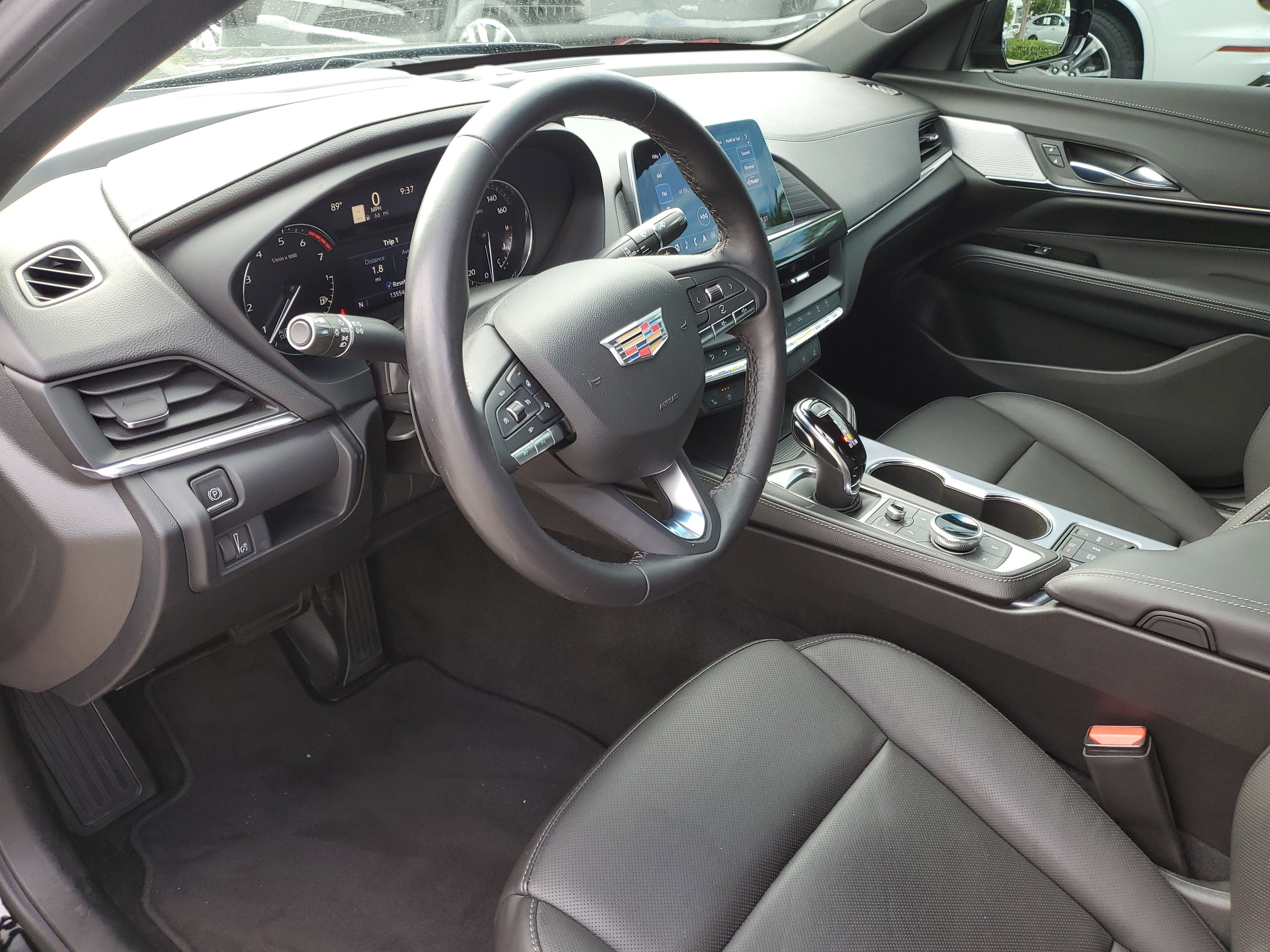 2022 Cadillac CT4 Premium Luxury