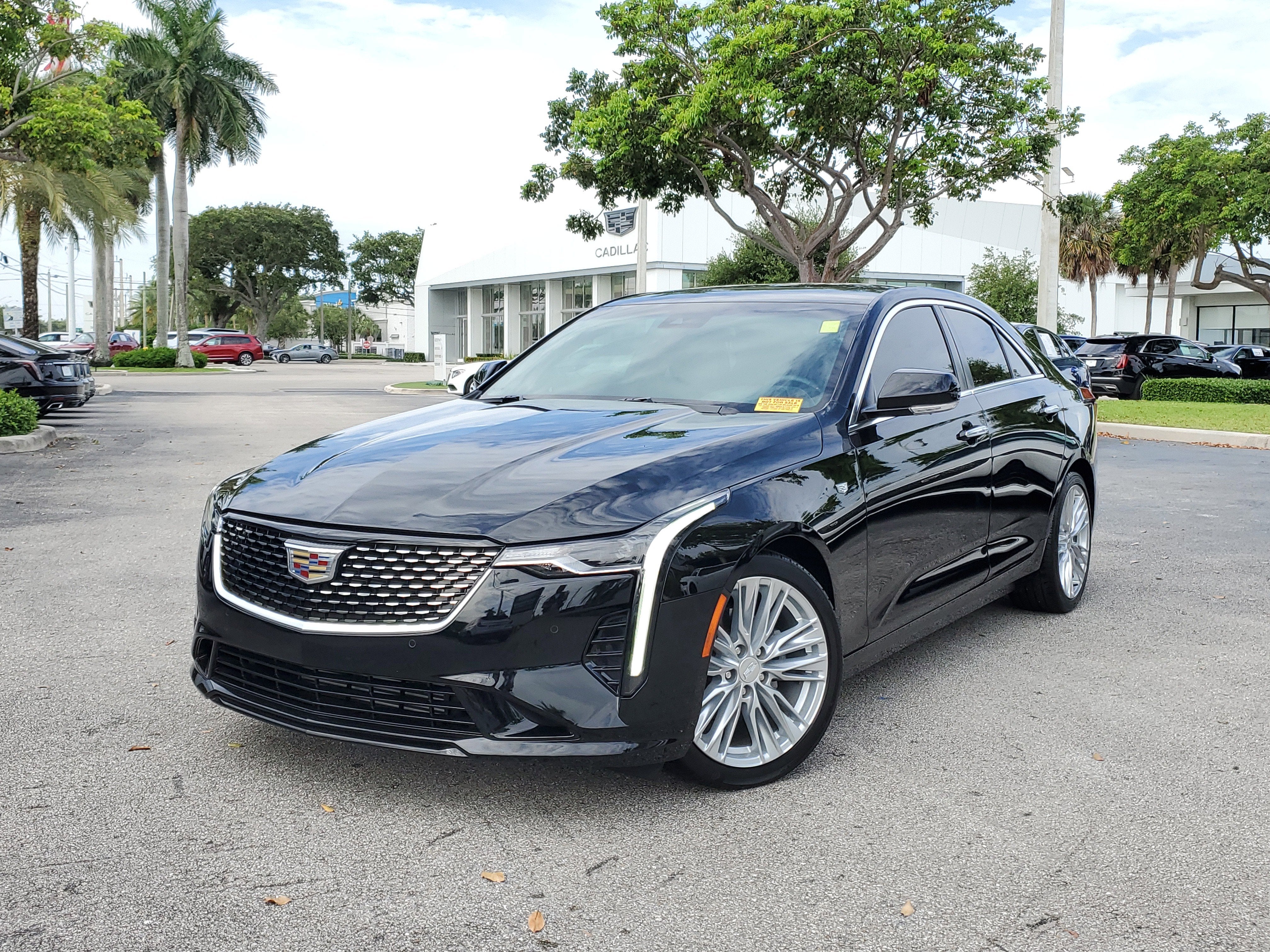2022 Cadillac CT4 Premium Luxury