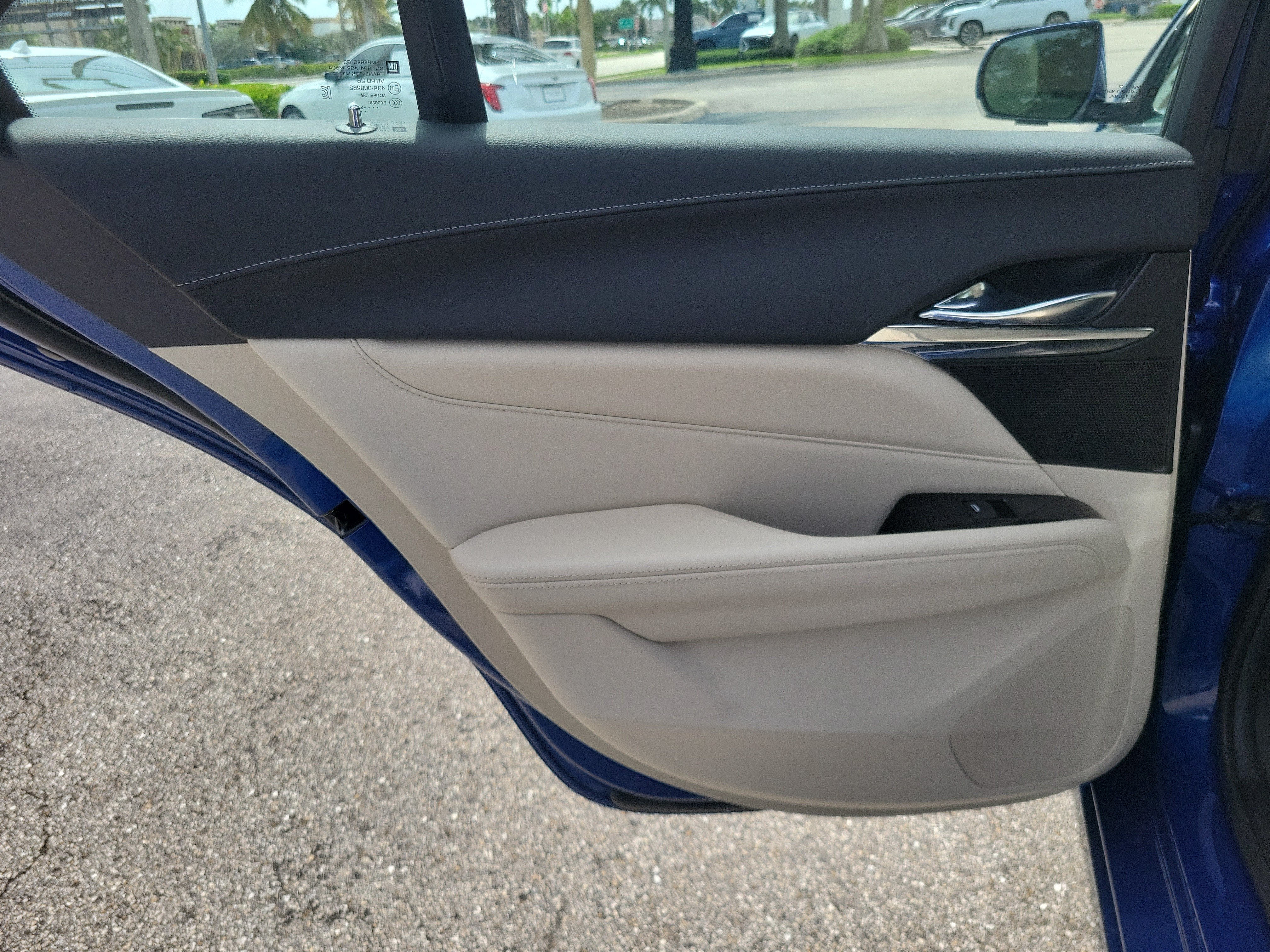 2023 Cadillac CT4 Luxury