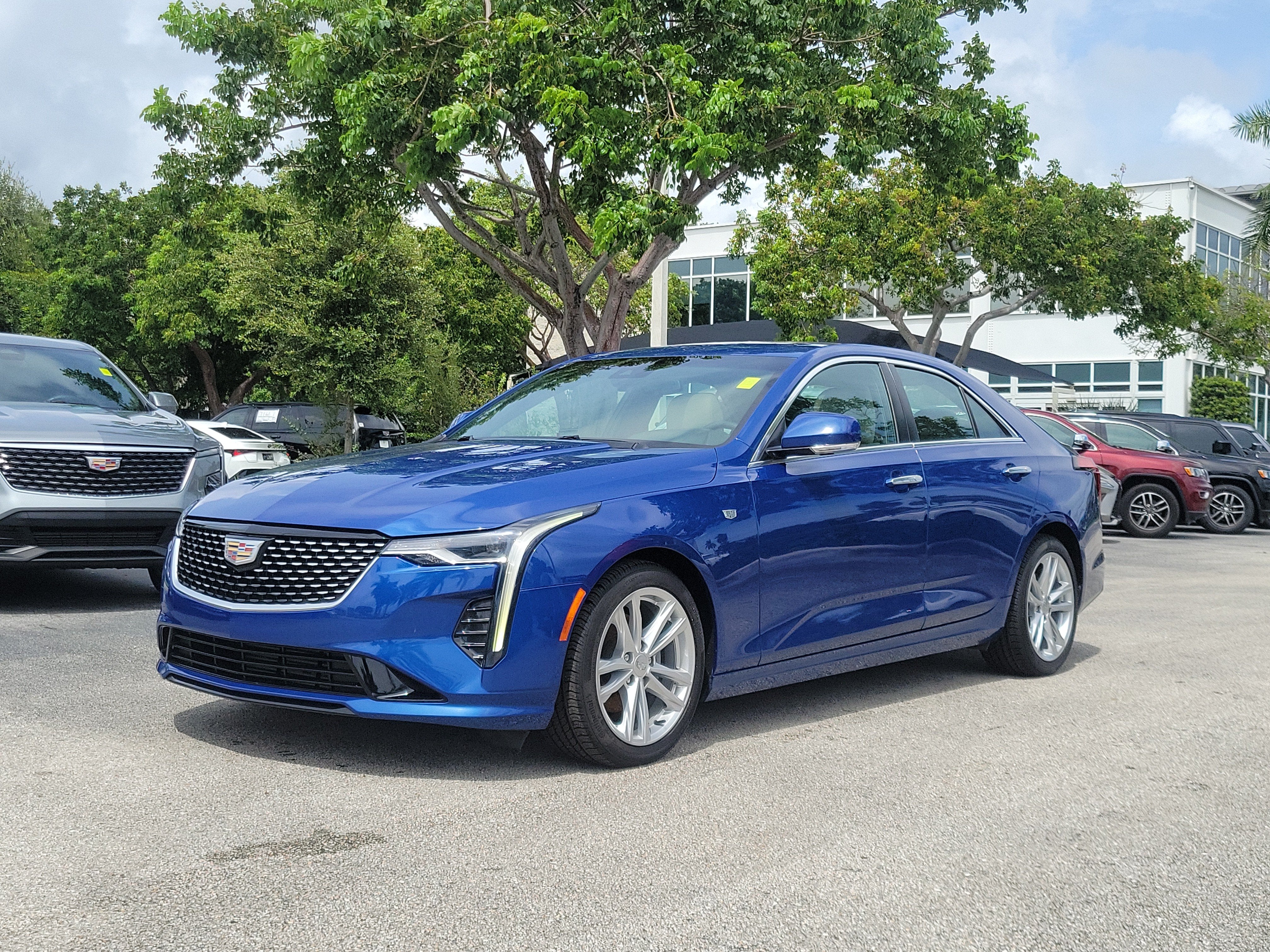 2023 Cadillac CT4 Luxury