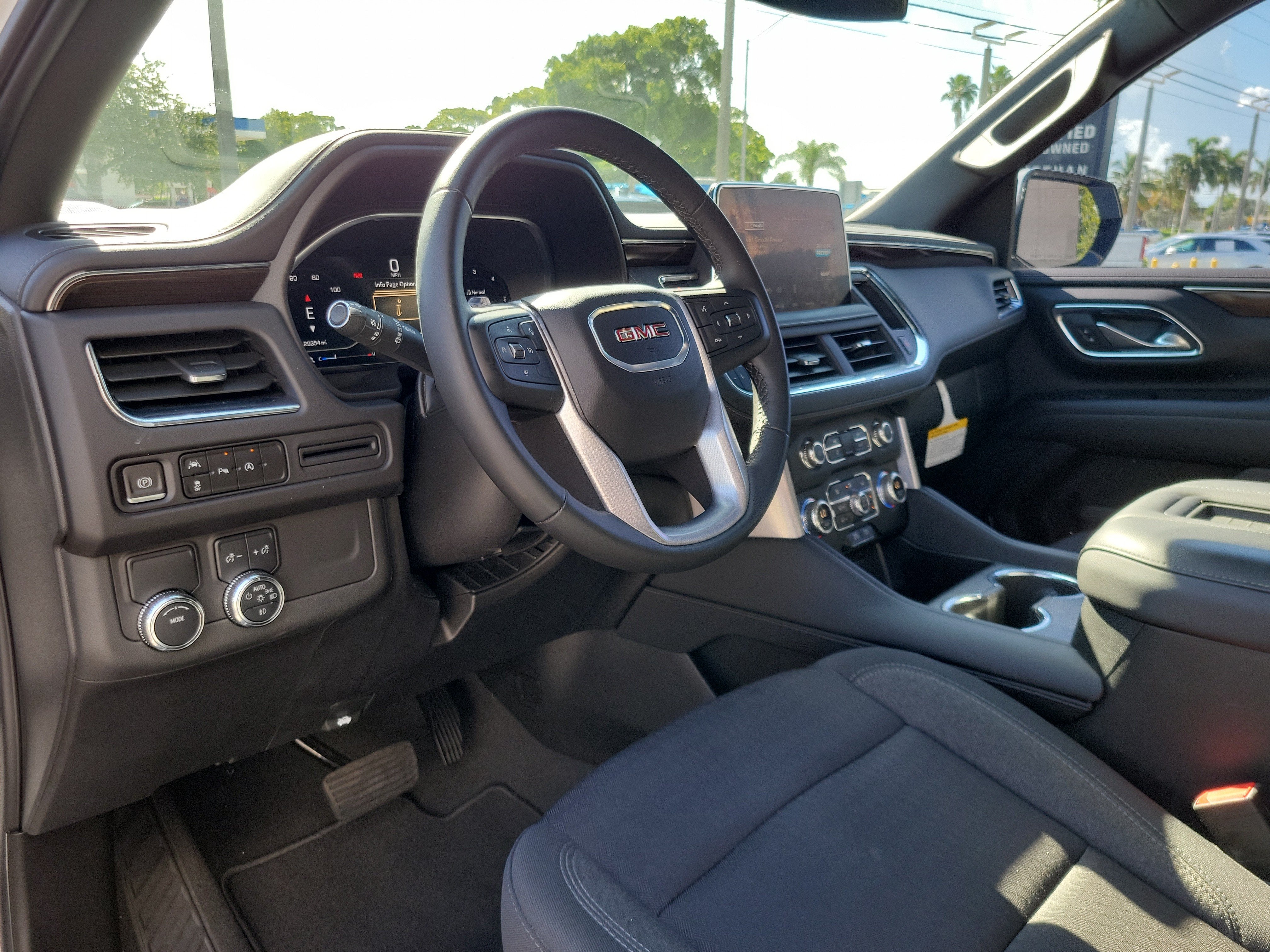 2024 GMC Yukon SLE