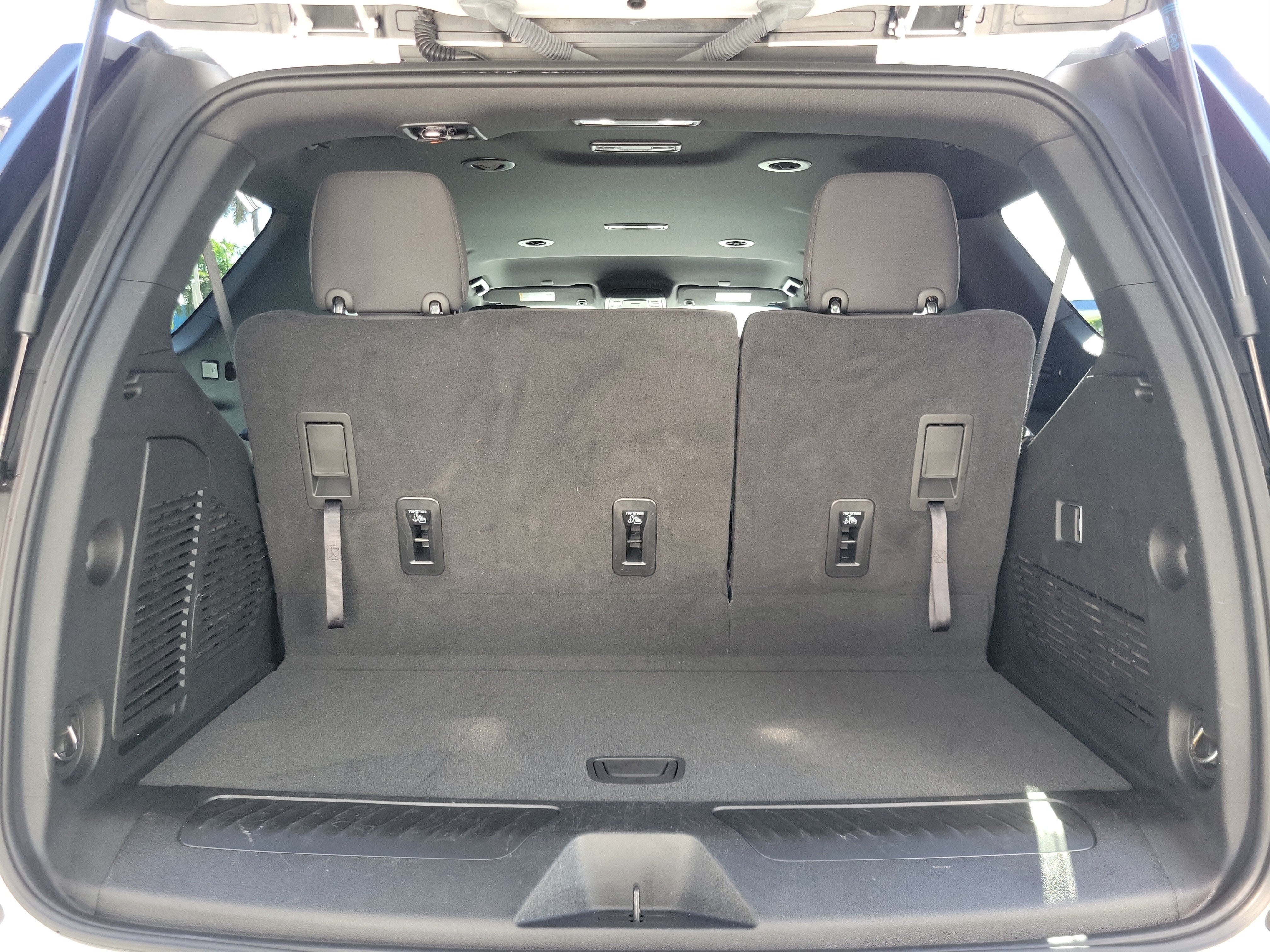 2024 GMC Yukon SLE
