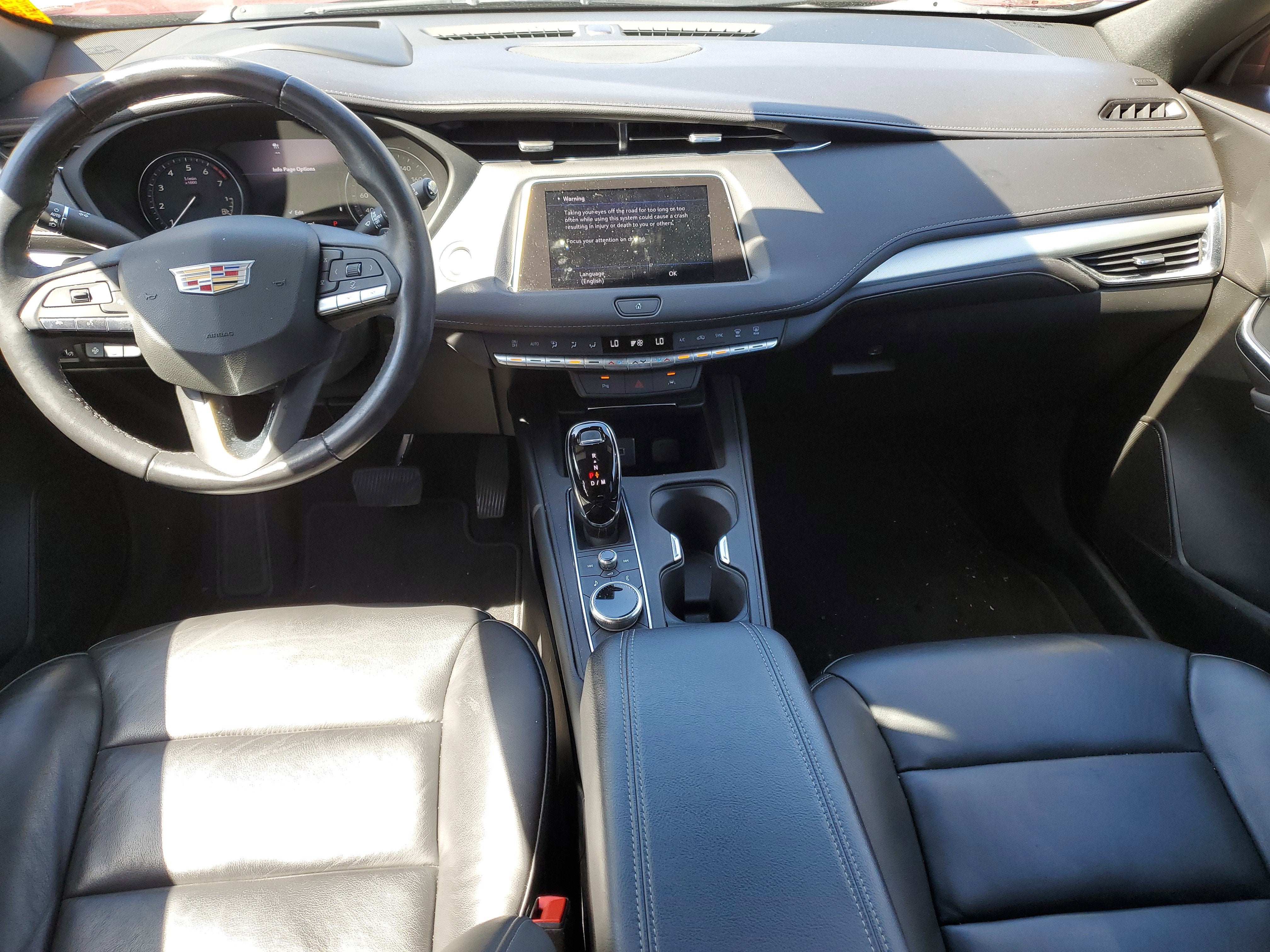 2023 Cadillac XT4 Premium Luxury