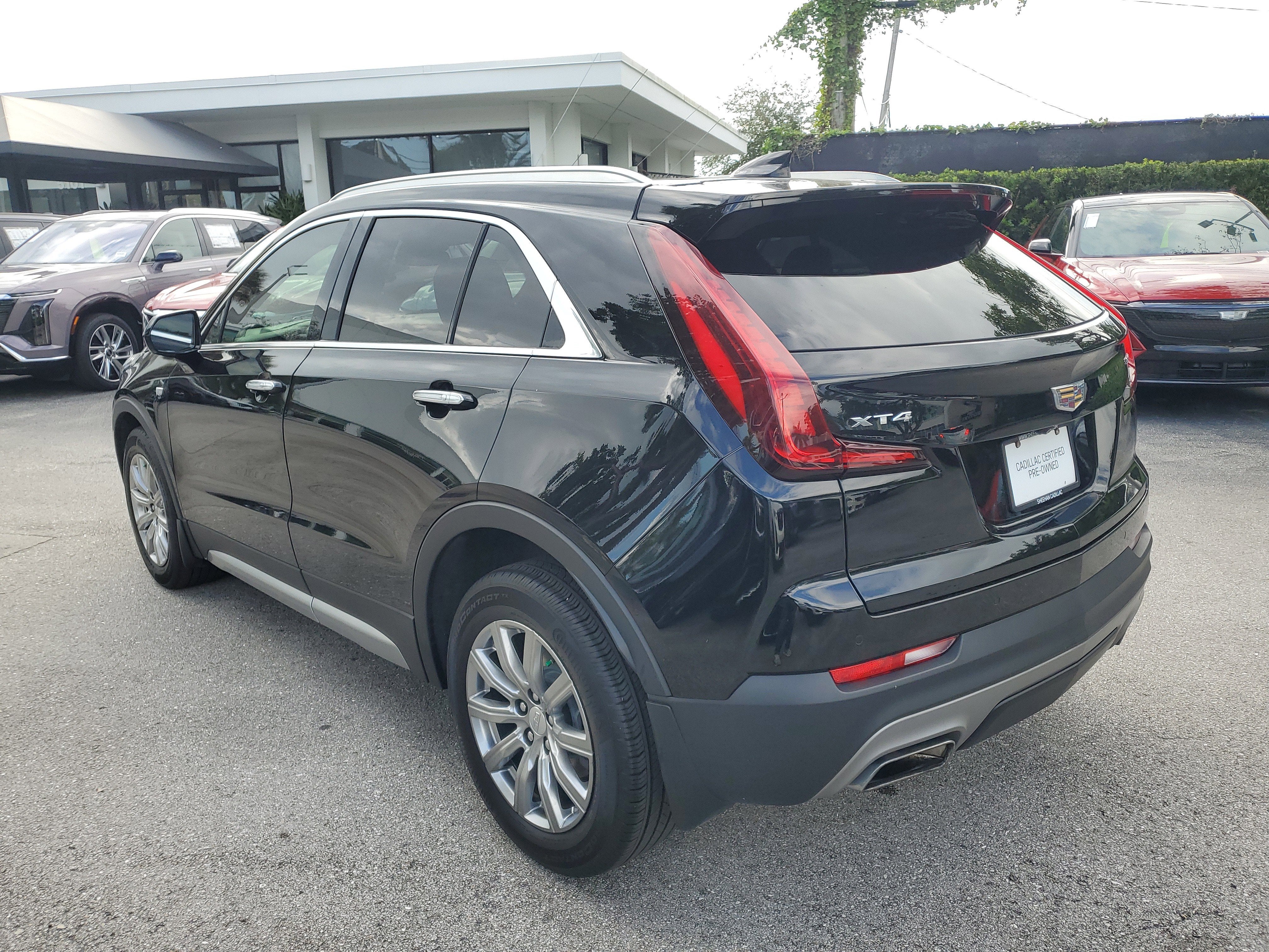 2020 Cadillac XT4 Premium Luxury