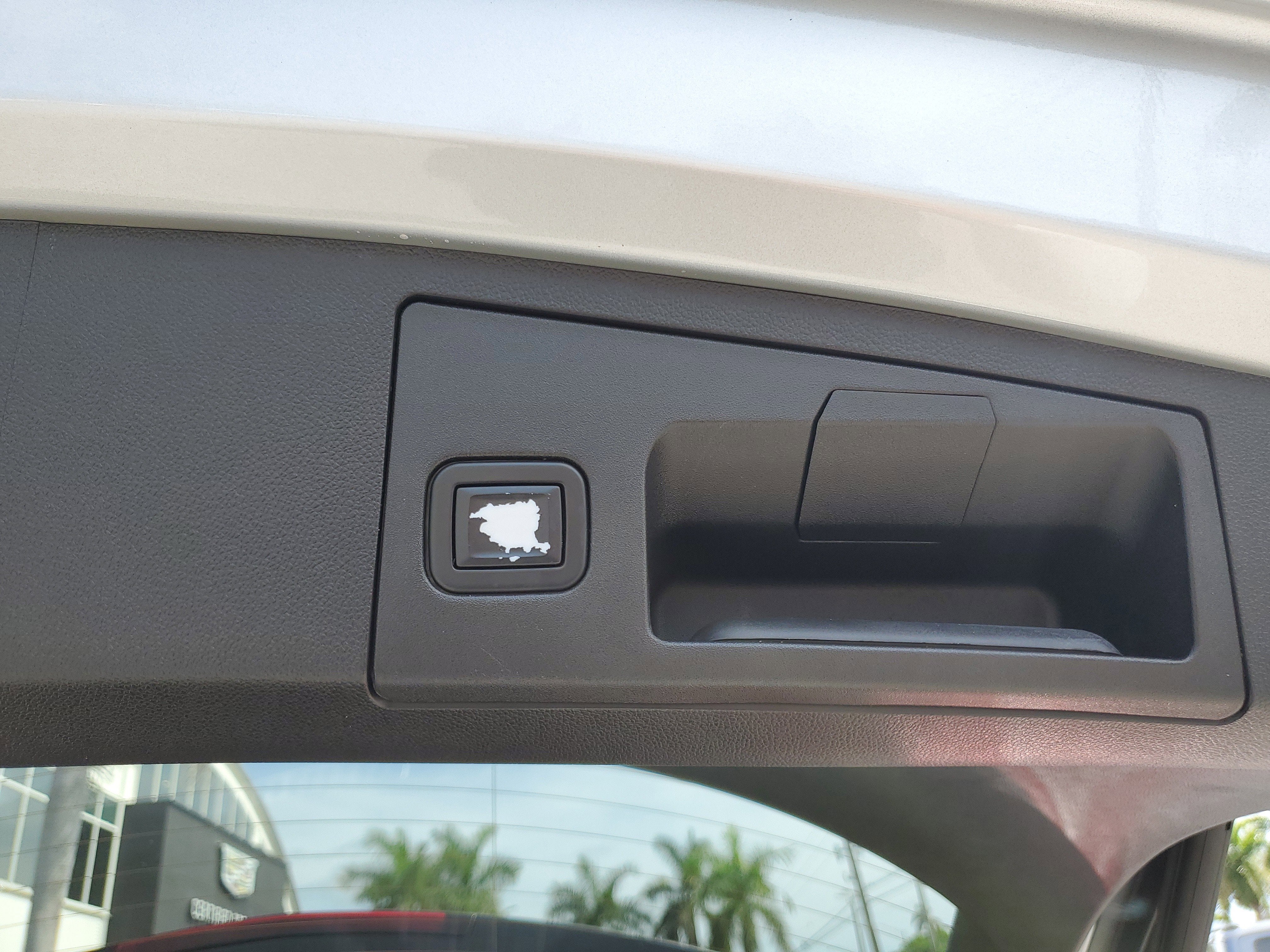 2021 Cadillac XT4 FWD Premium Luxury
