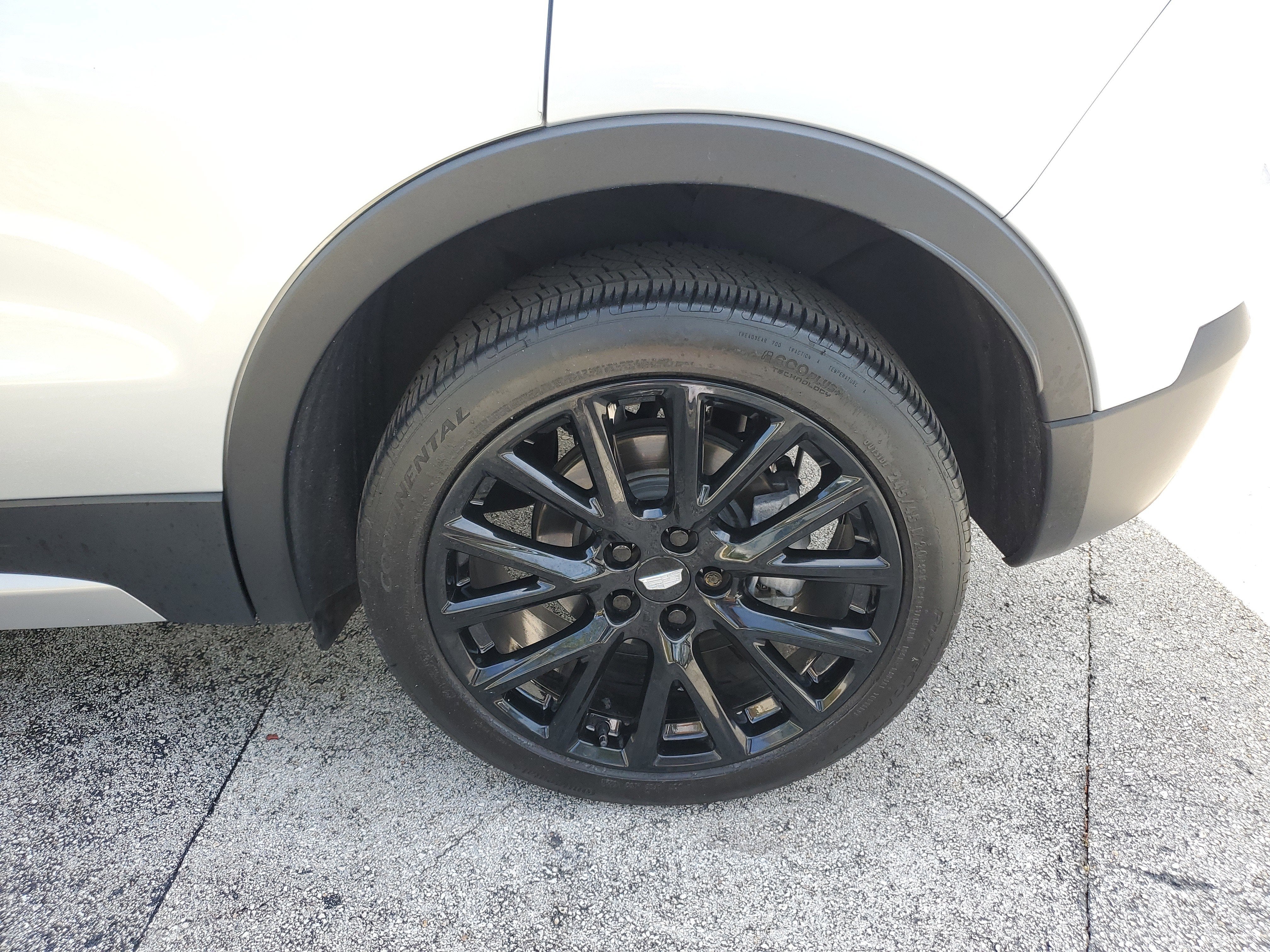 2021 Cadillac XT4 FWD Premium Luxury