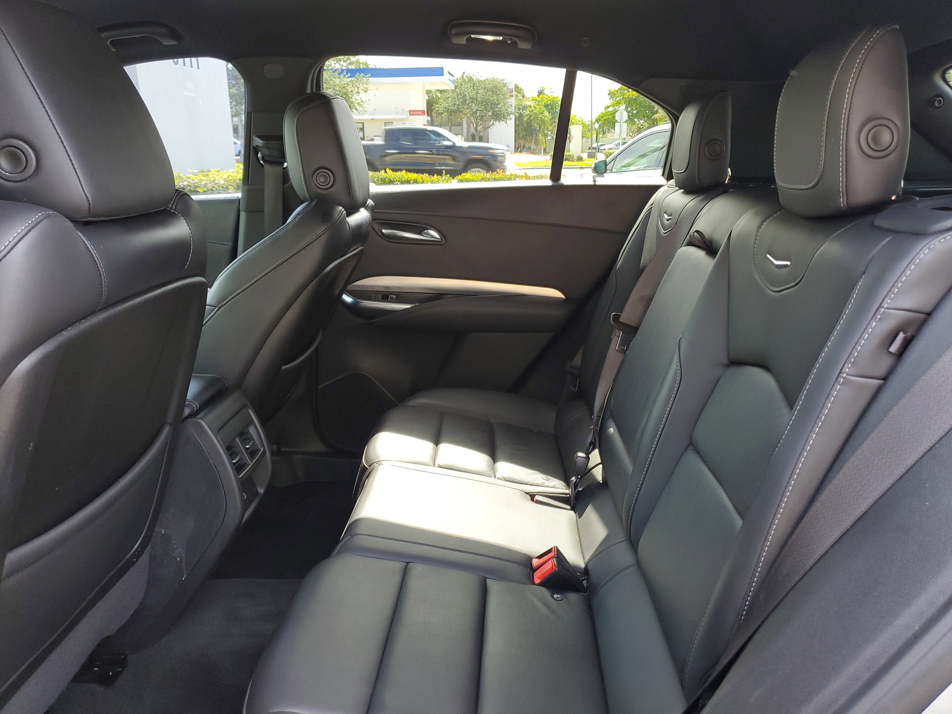 2021 Cadillac XT4 FWD Premium Luxury