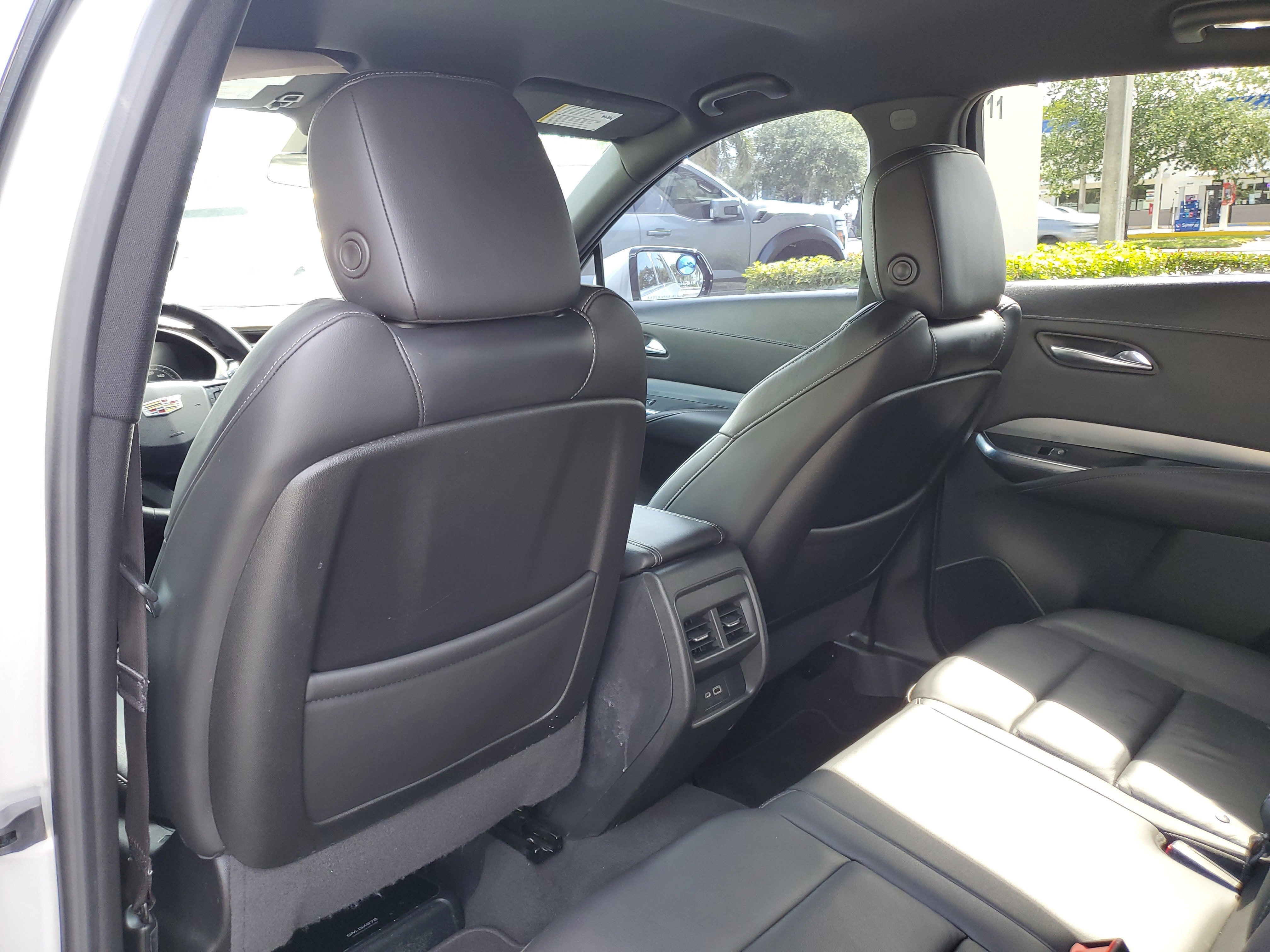 2021 Cadillac XT4 FWD Premium Luxury