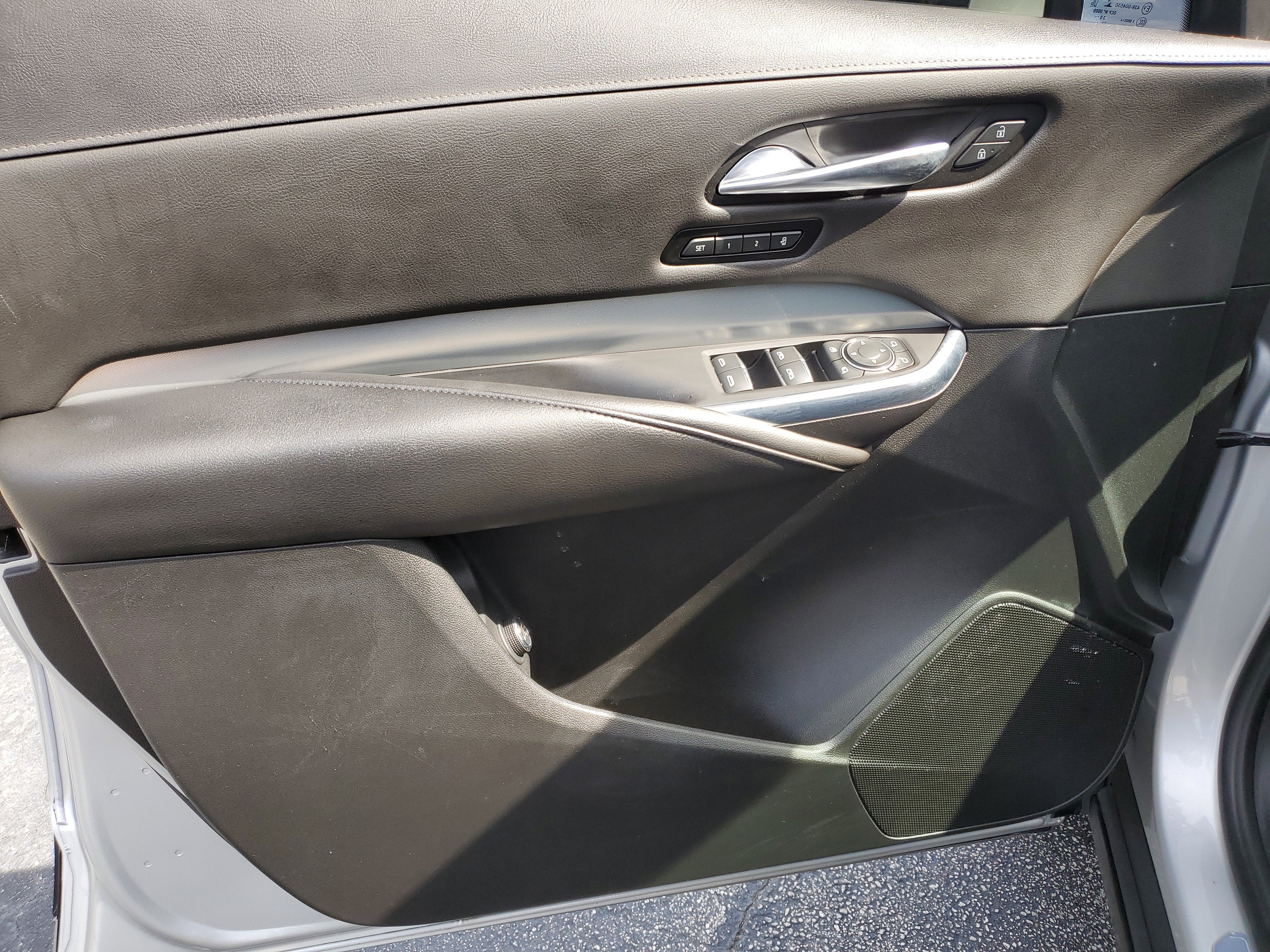 2021 Cadillac XT4 FWD Premium Luxury