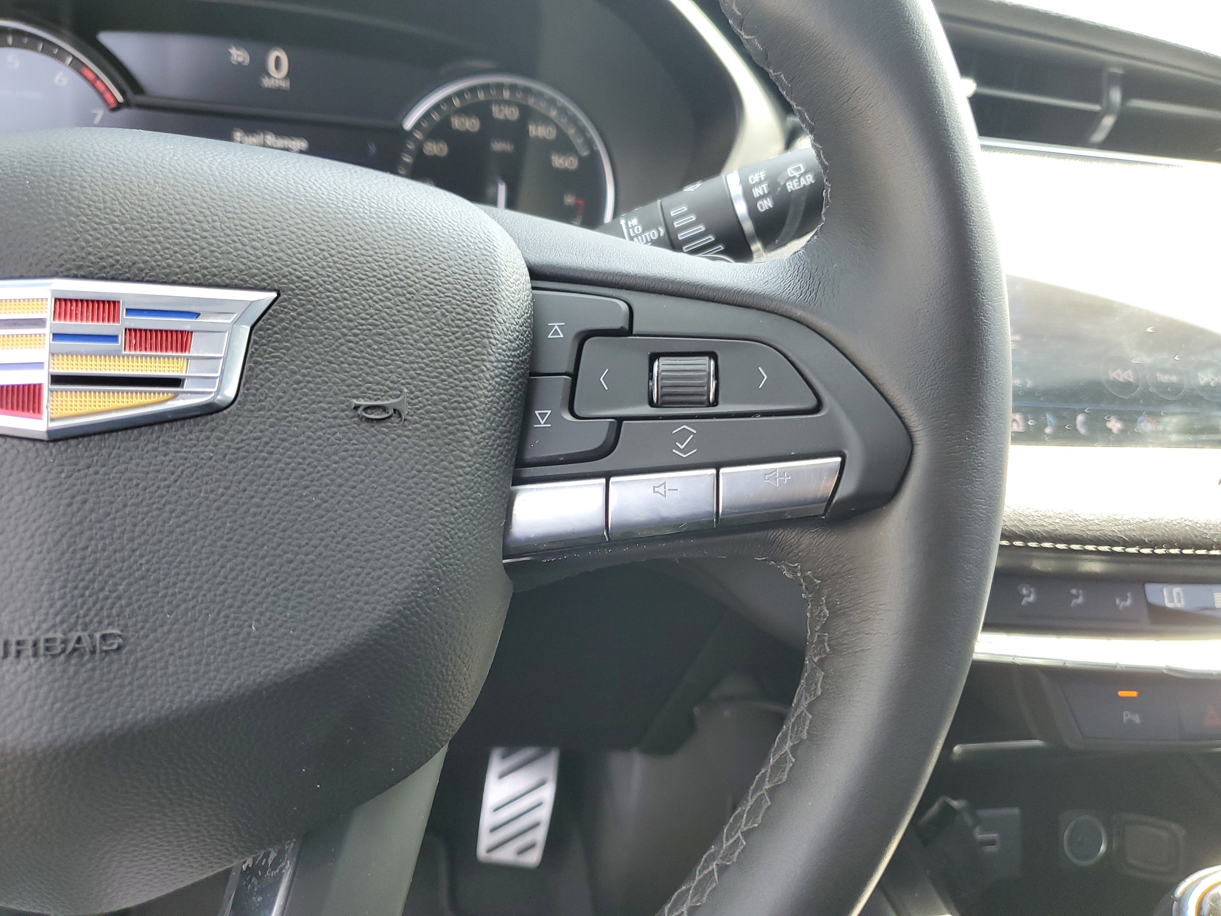 2021 Cadillac XT4 FWD Premium Luxury