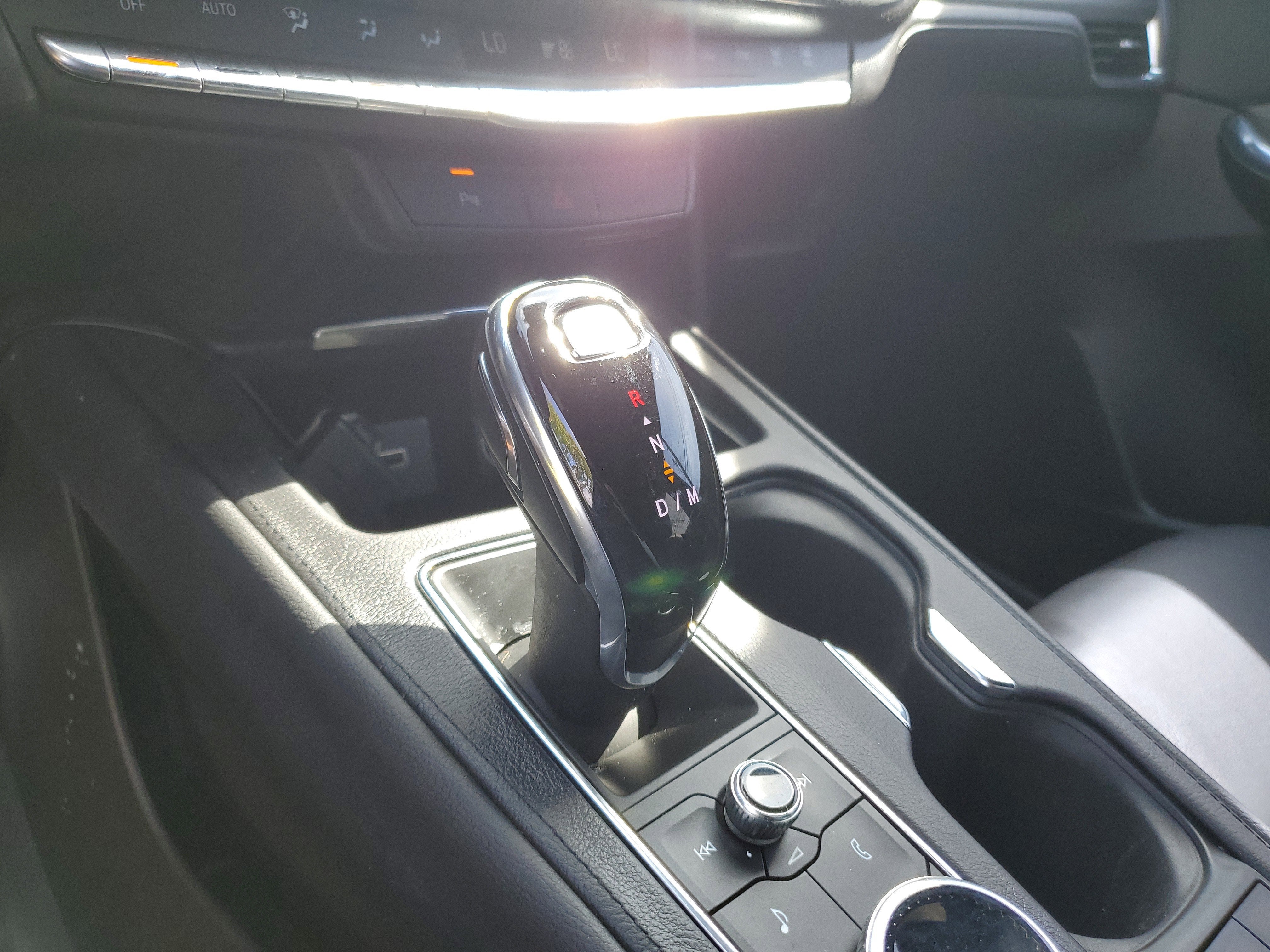 2021 Cadillac XT4 FWD Premium Luxury