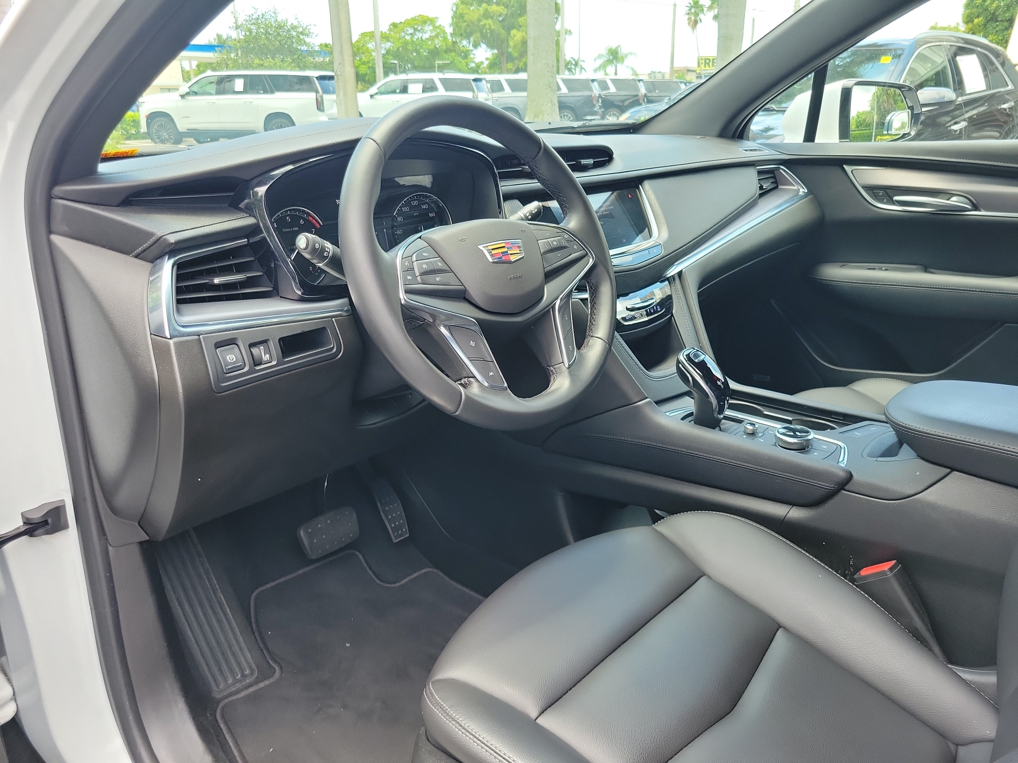 2022 Cadillac XT5 Luxury