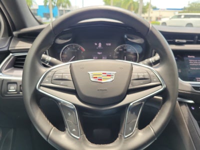 2022 Cadillac XT5 Luxury