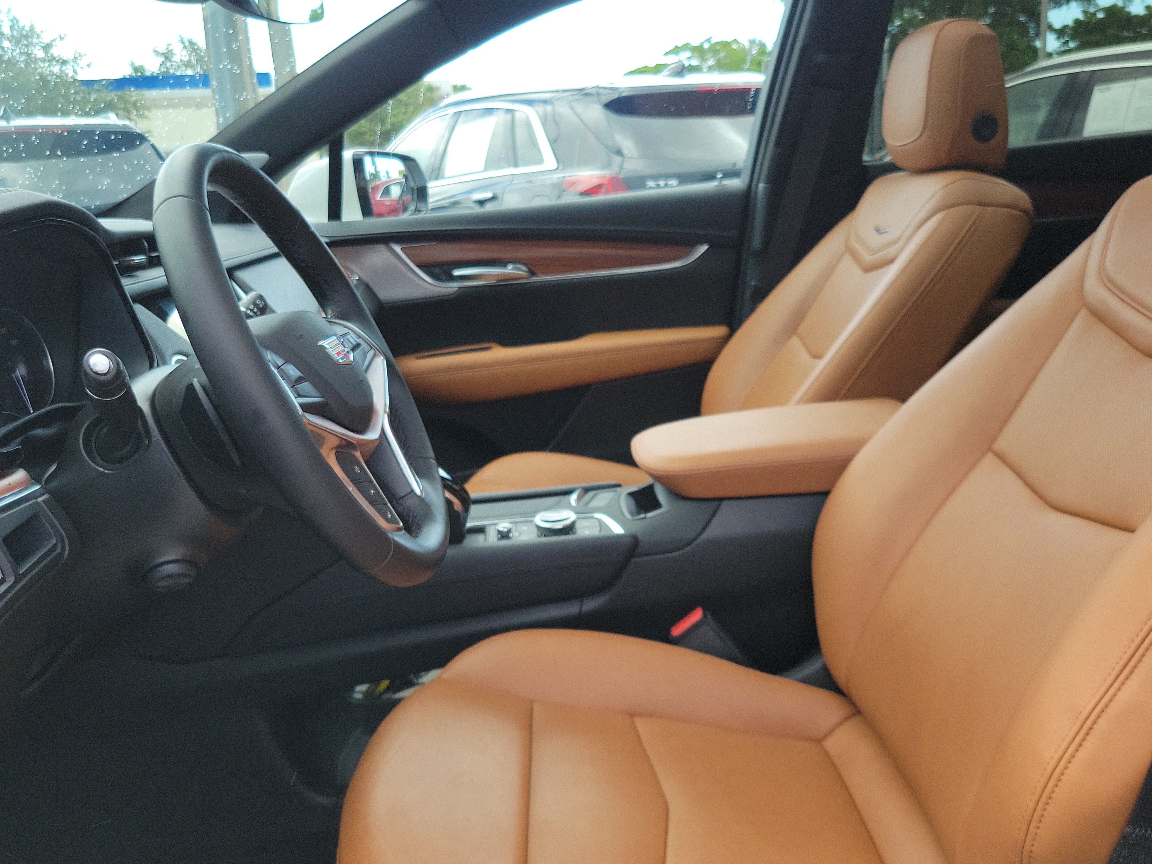 2023 Cadillac XT5 FWD Premium Luxury