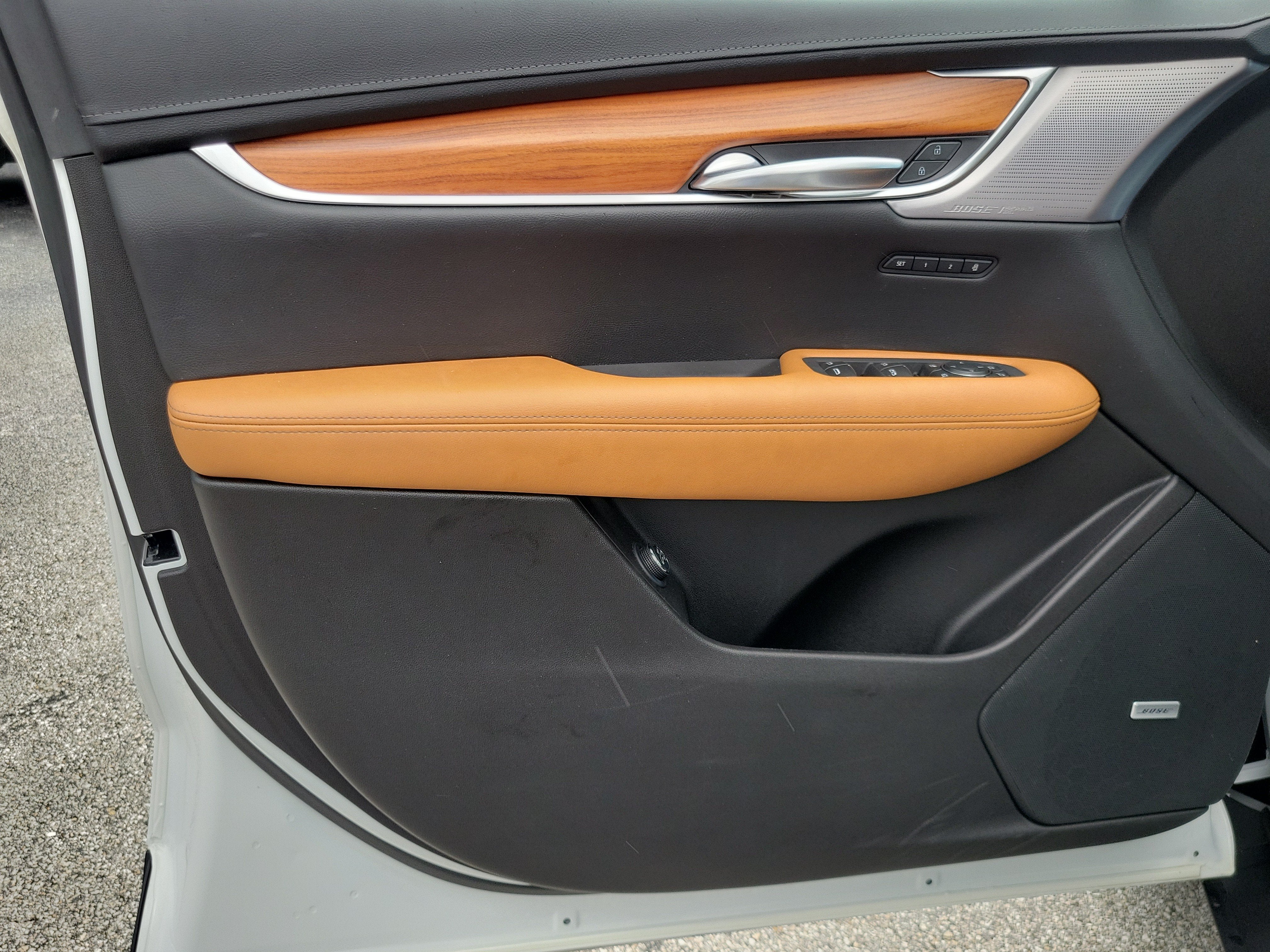 2023 Cadillac XT5 FWD Premium Luxury