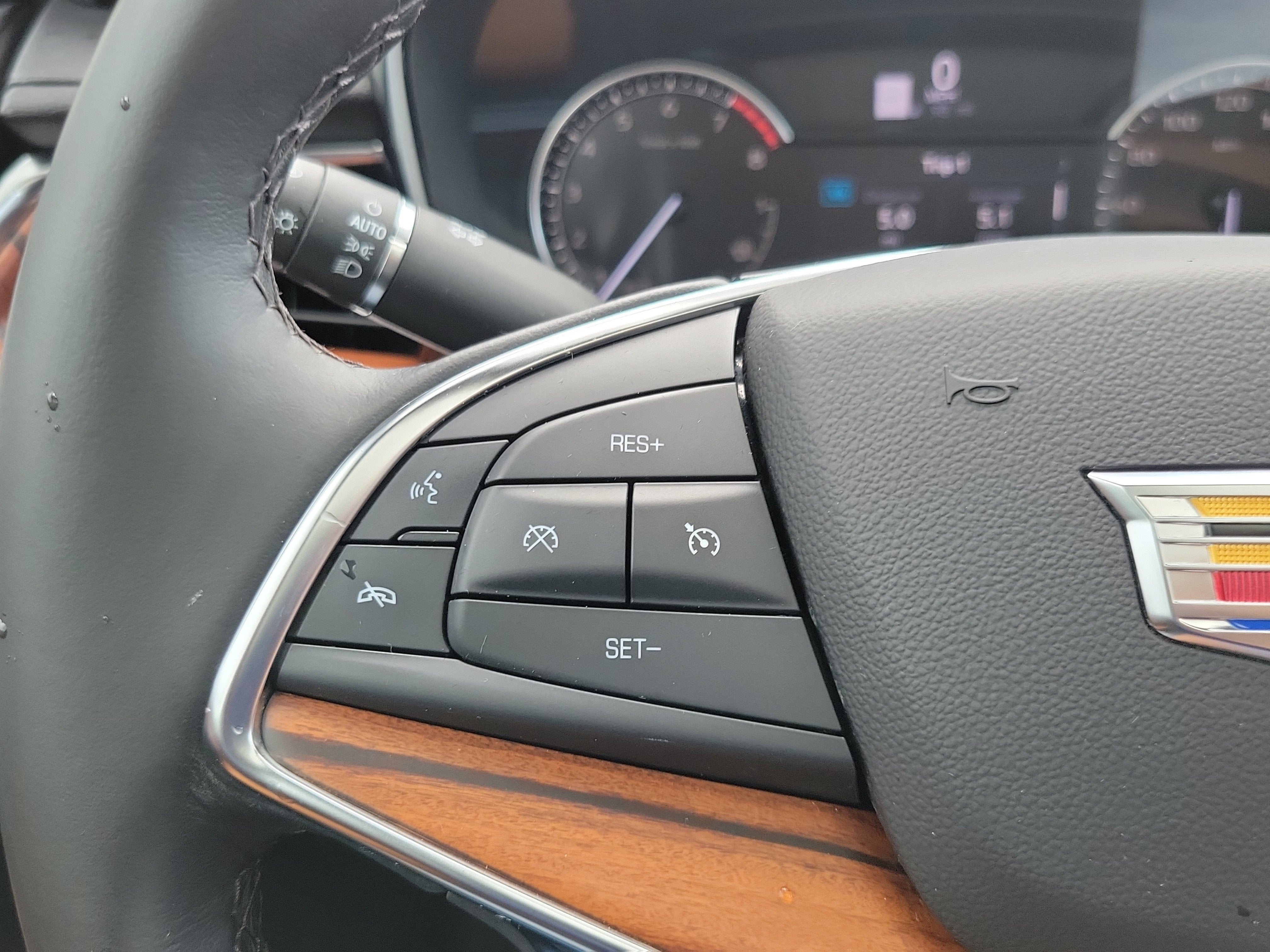 2023 Cadillac XT5 FWD Premium Luxury