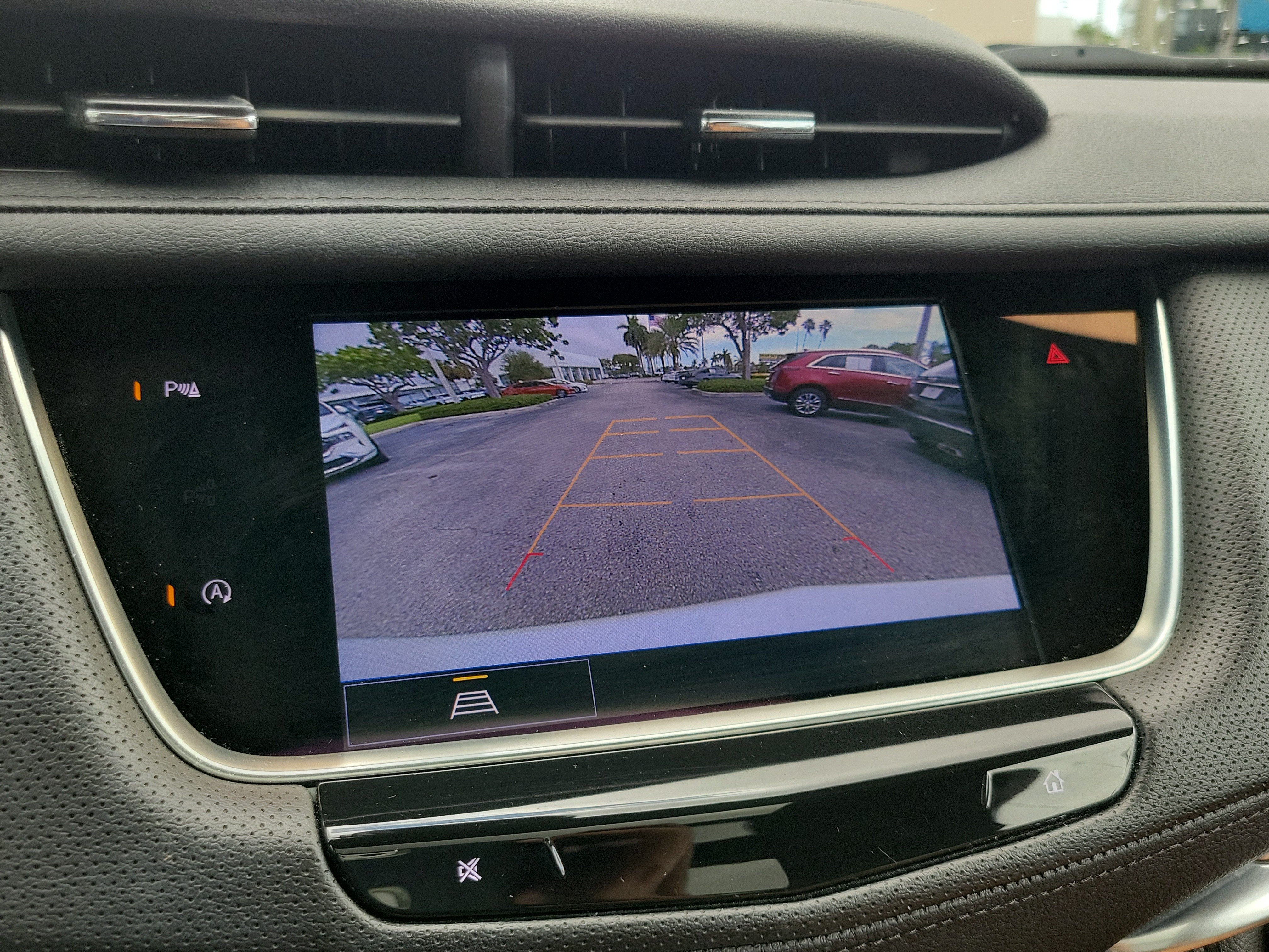 2023 Cadillac XT5 FWD Premium Luxury