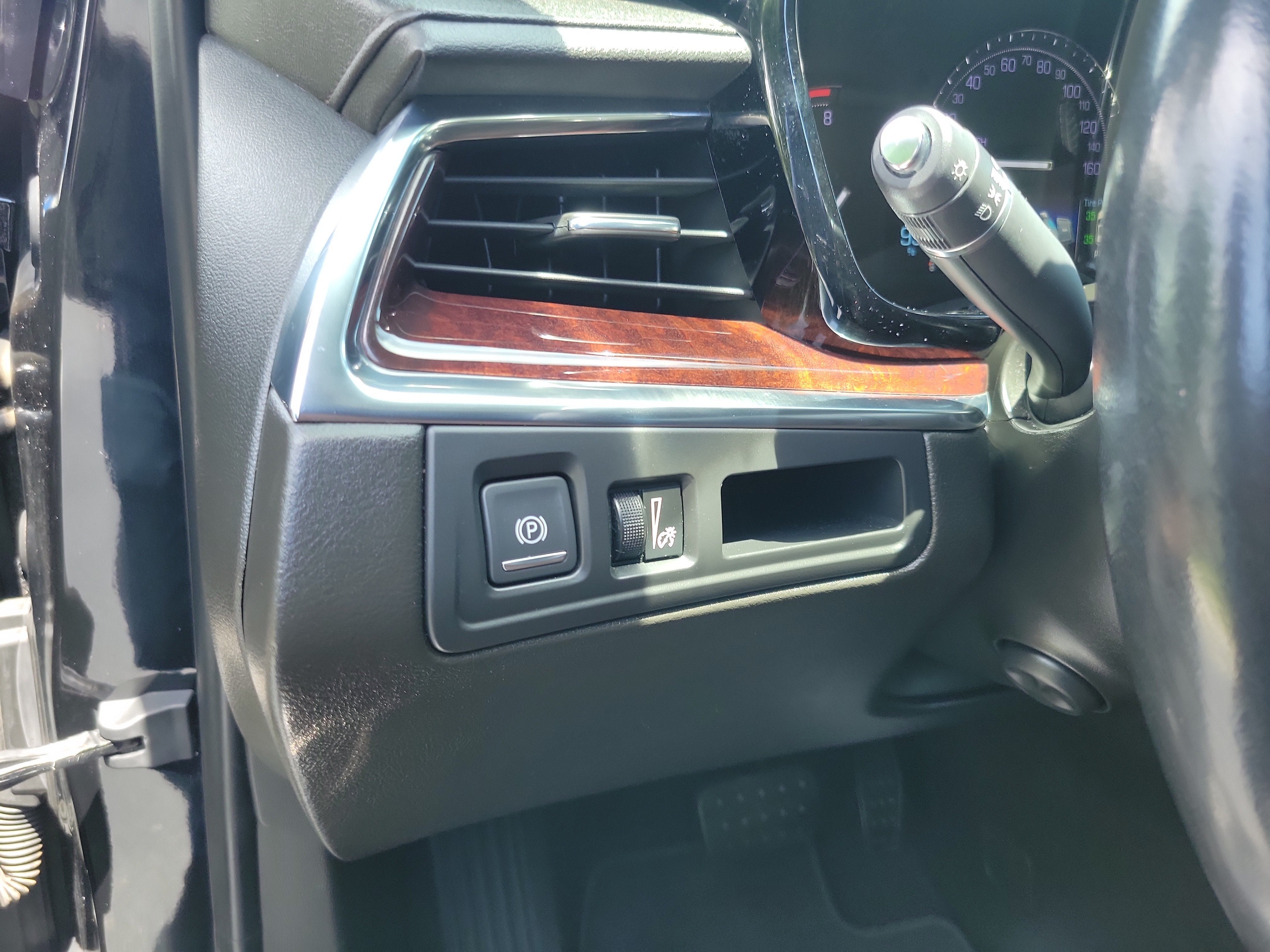 2019 Cadillac XT5 Luxury FWD