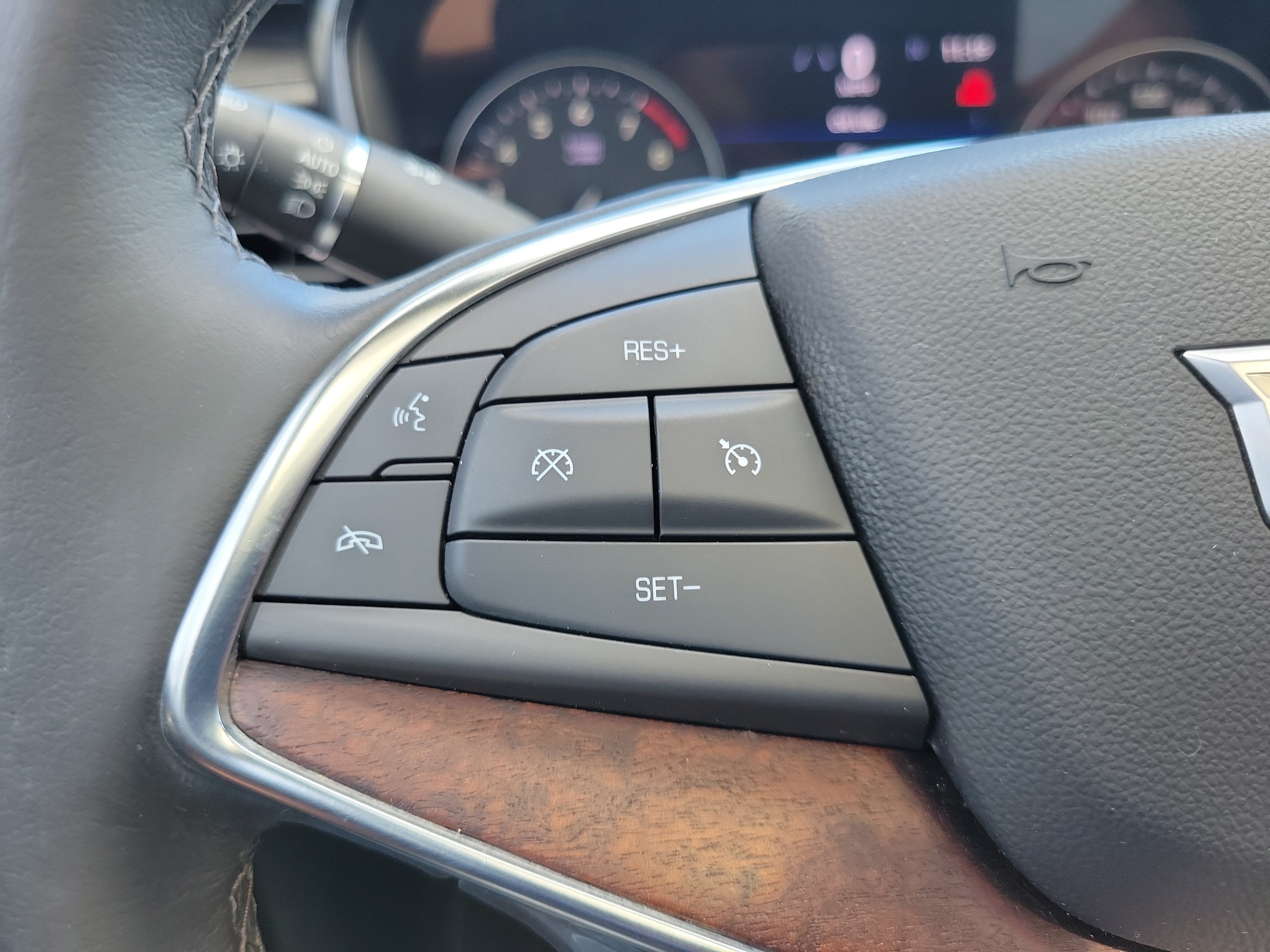 2022 Cadillac XT5 FWD Premium Luxury