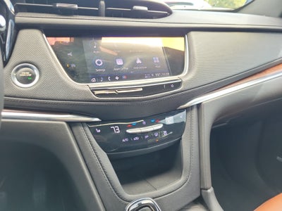 2022 Cadillac XT5 FWD Premium Luxury
