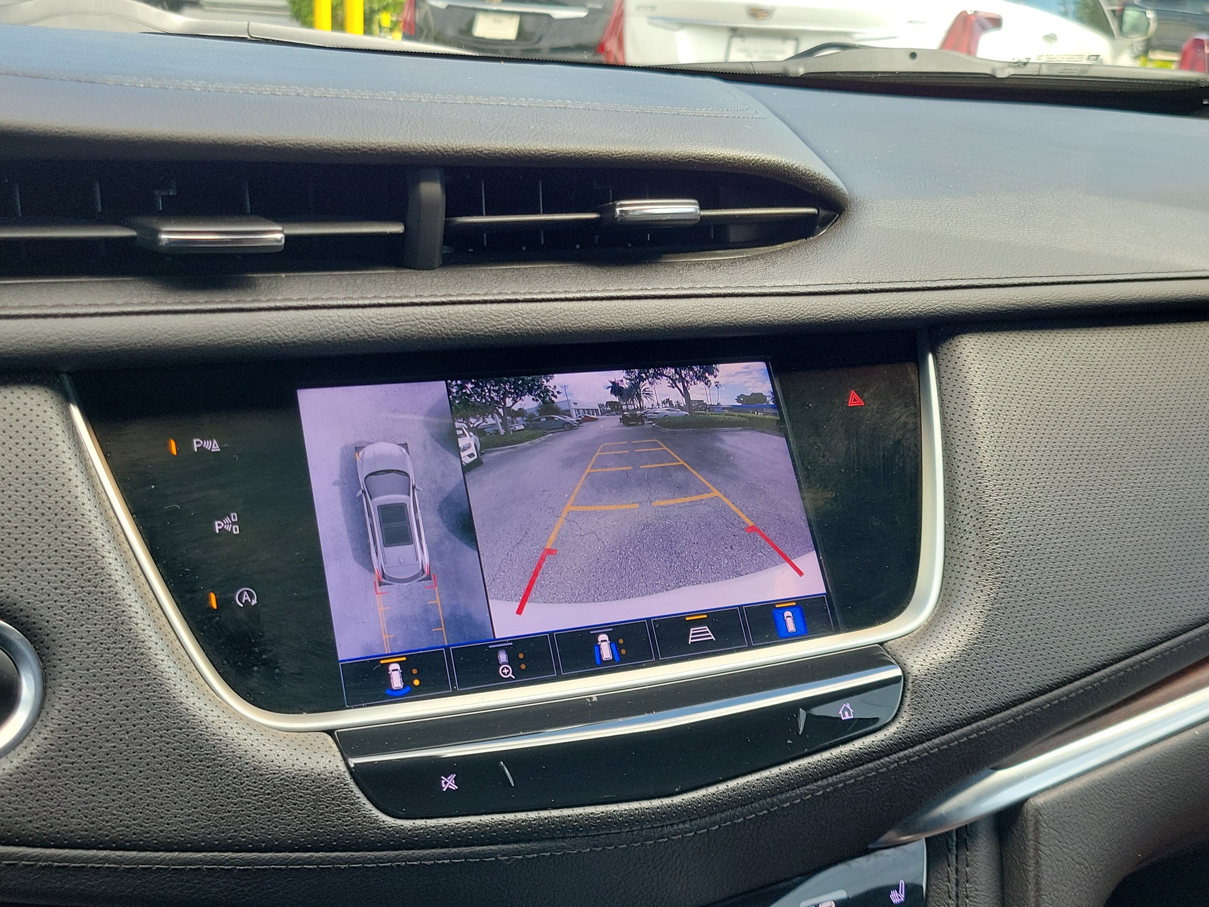 2022 Cadillac XT5 FWD Premium Luxury