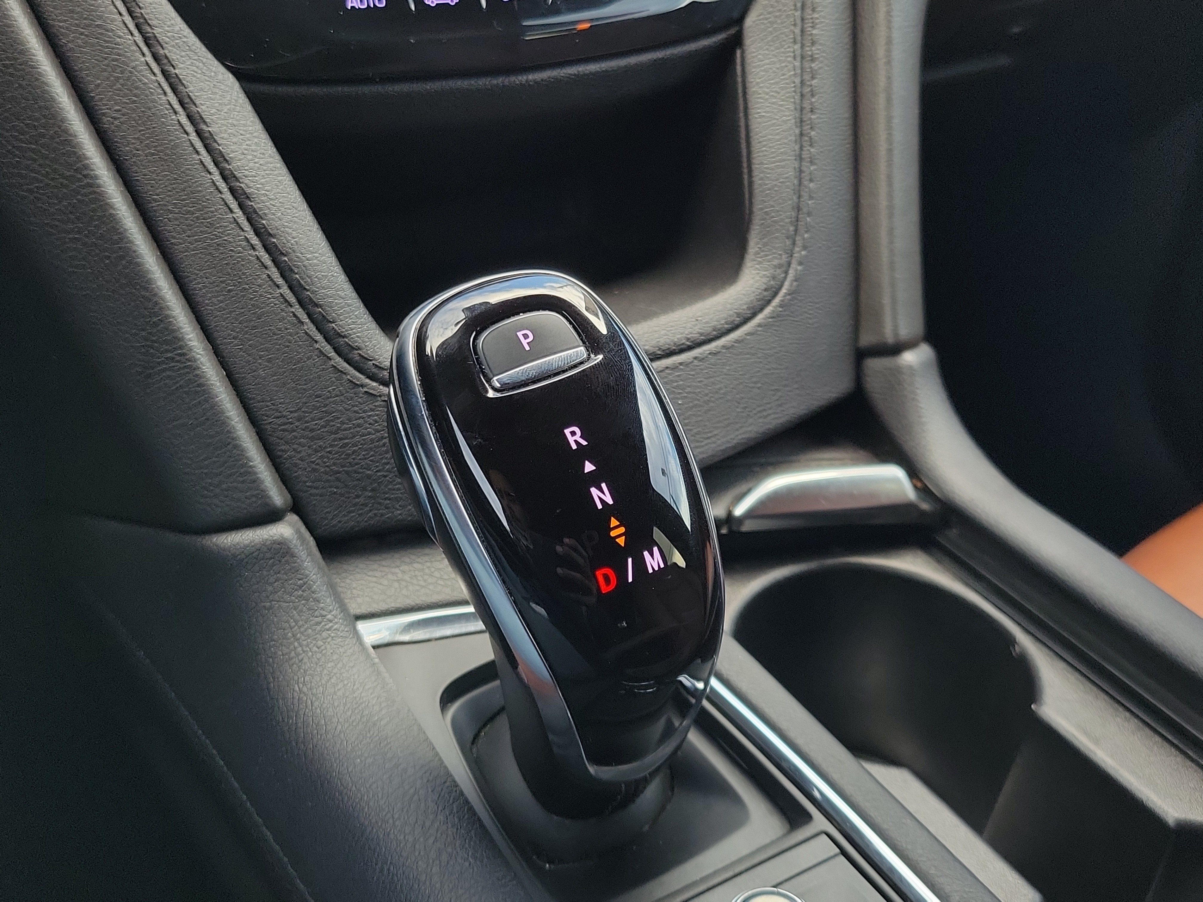 2022 Cadillac XT5 FWD Premium Luxury