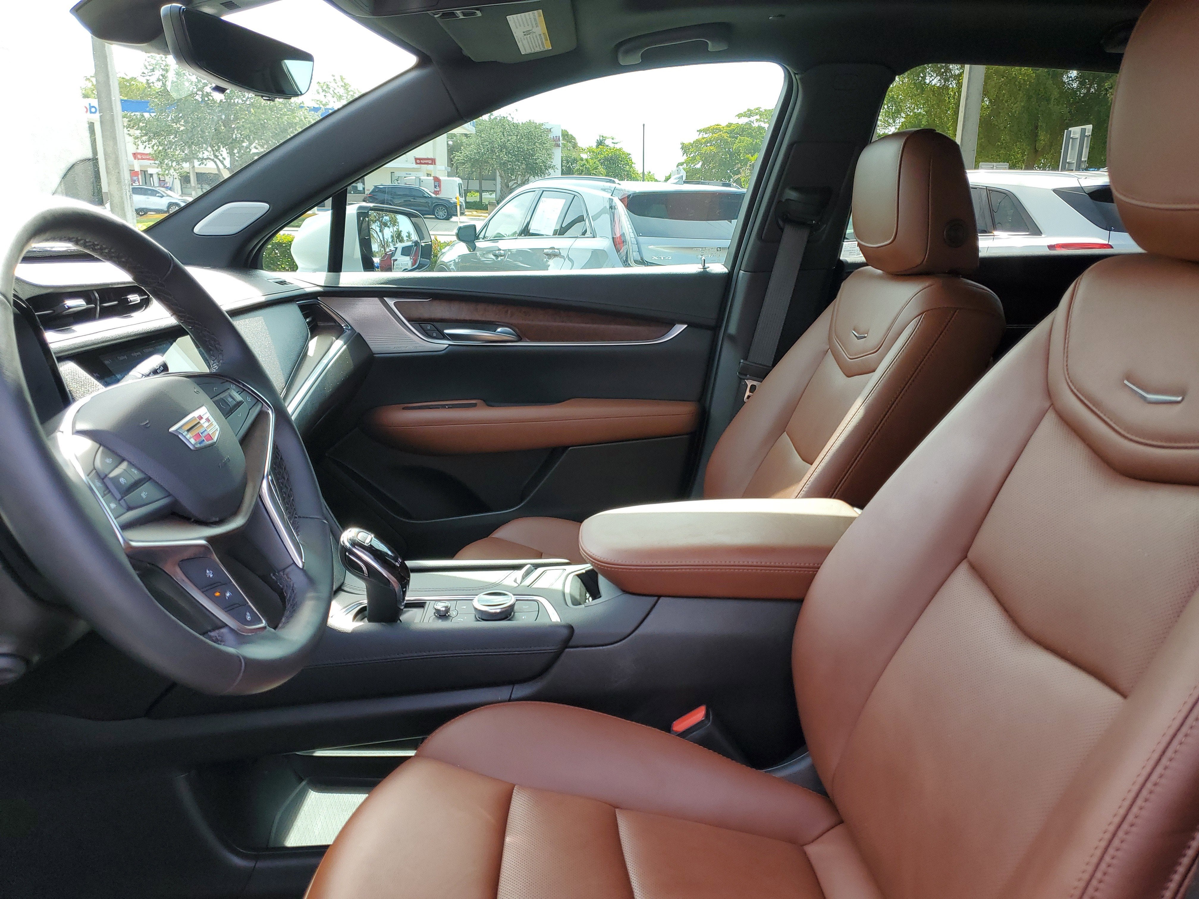 2023 Cadillac XT5 Premium Luxury
