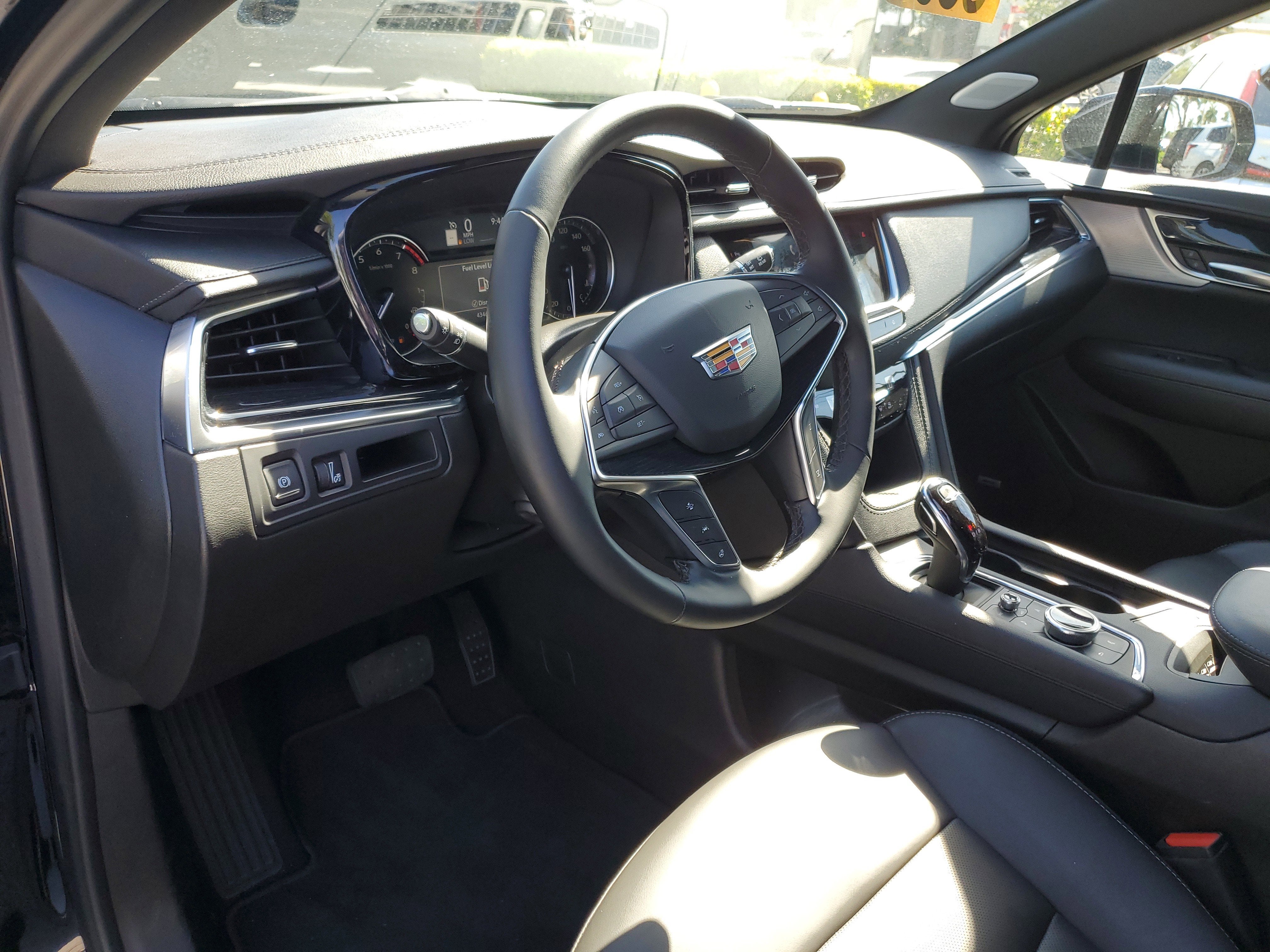 2025 Cadillac XT5 Premium Luxury