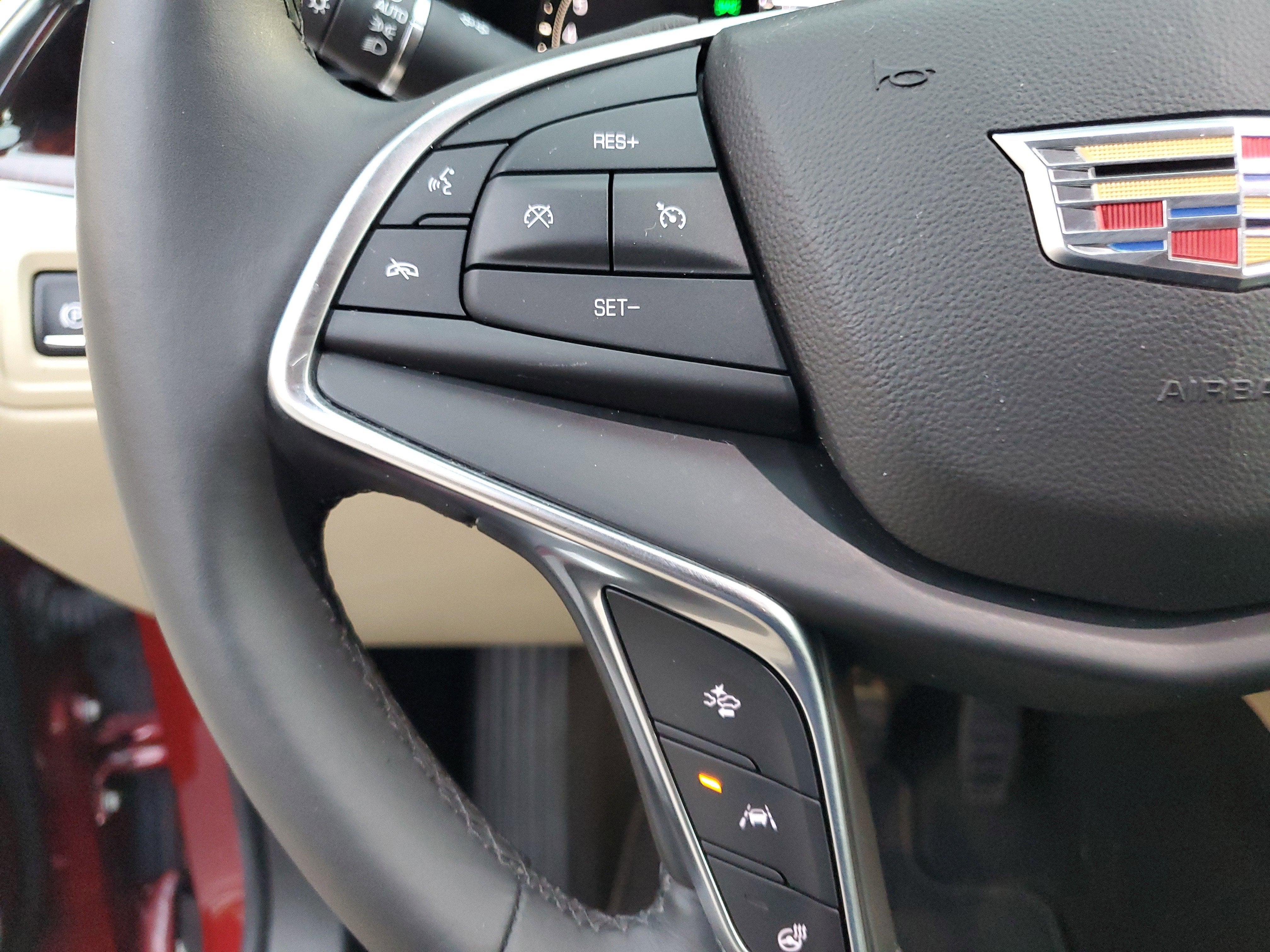 2018 Cadillac XT5 Luxury AWD