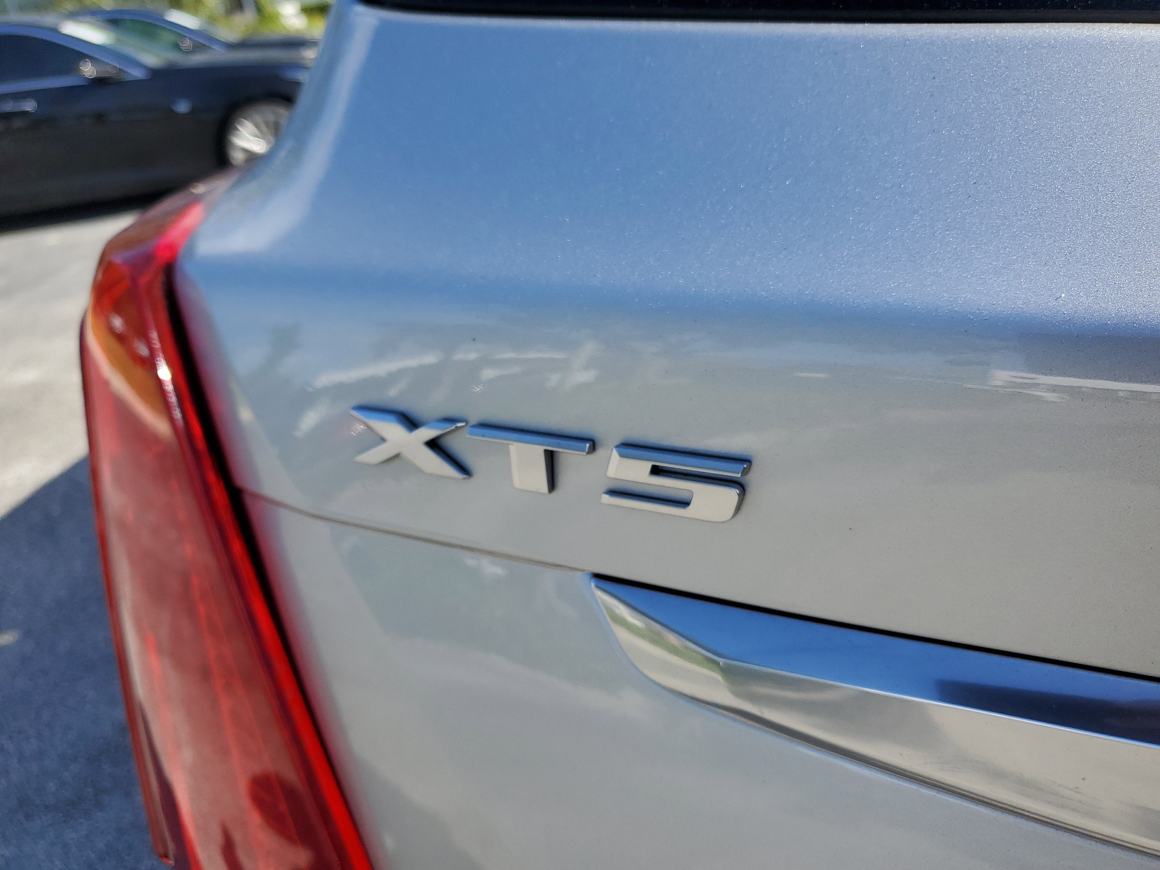 2019 Cadillac XT5 Premium Luxury FWD