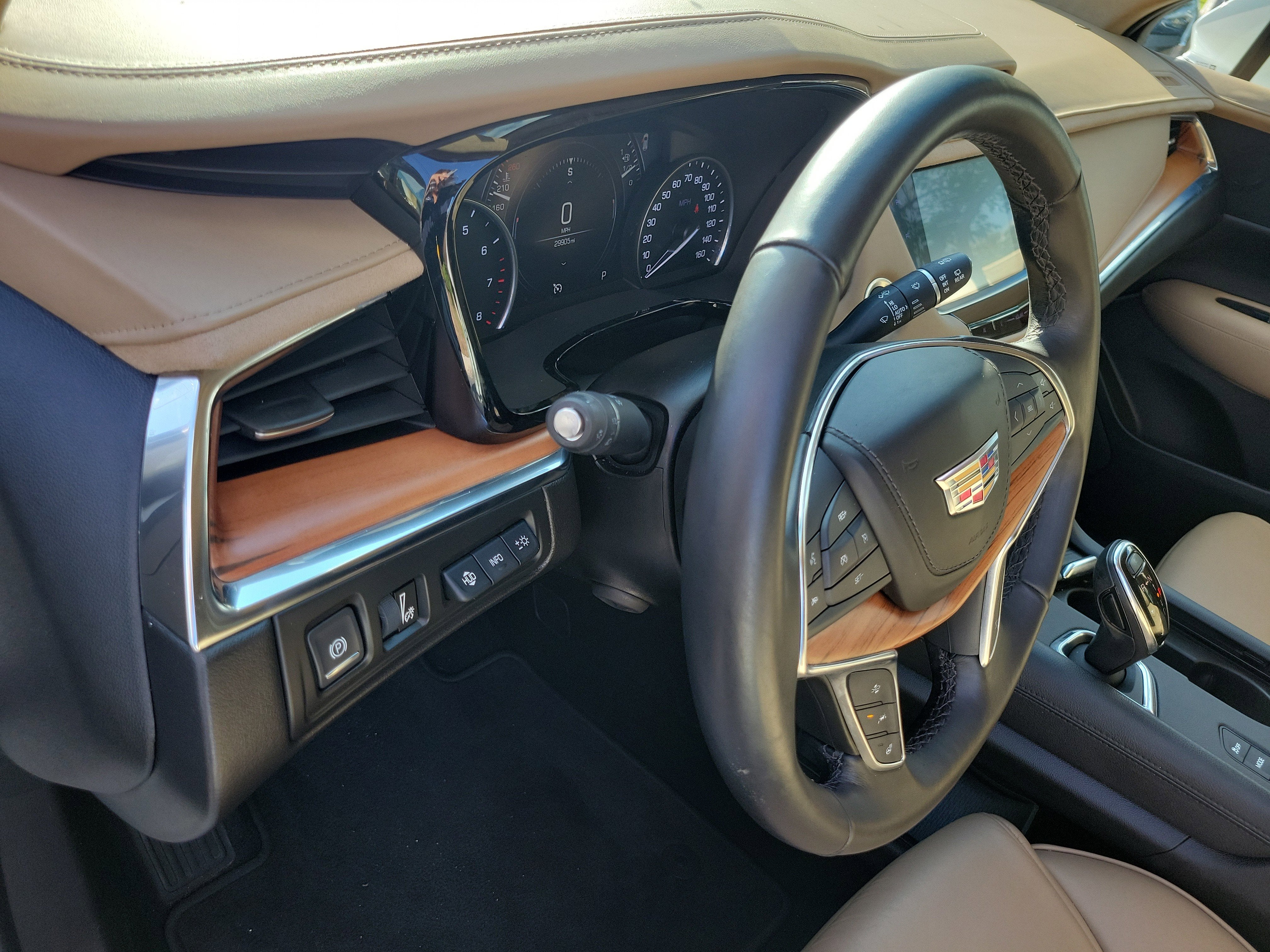 2019 Cadillac XT5 Platinum AWD