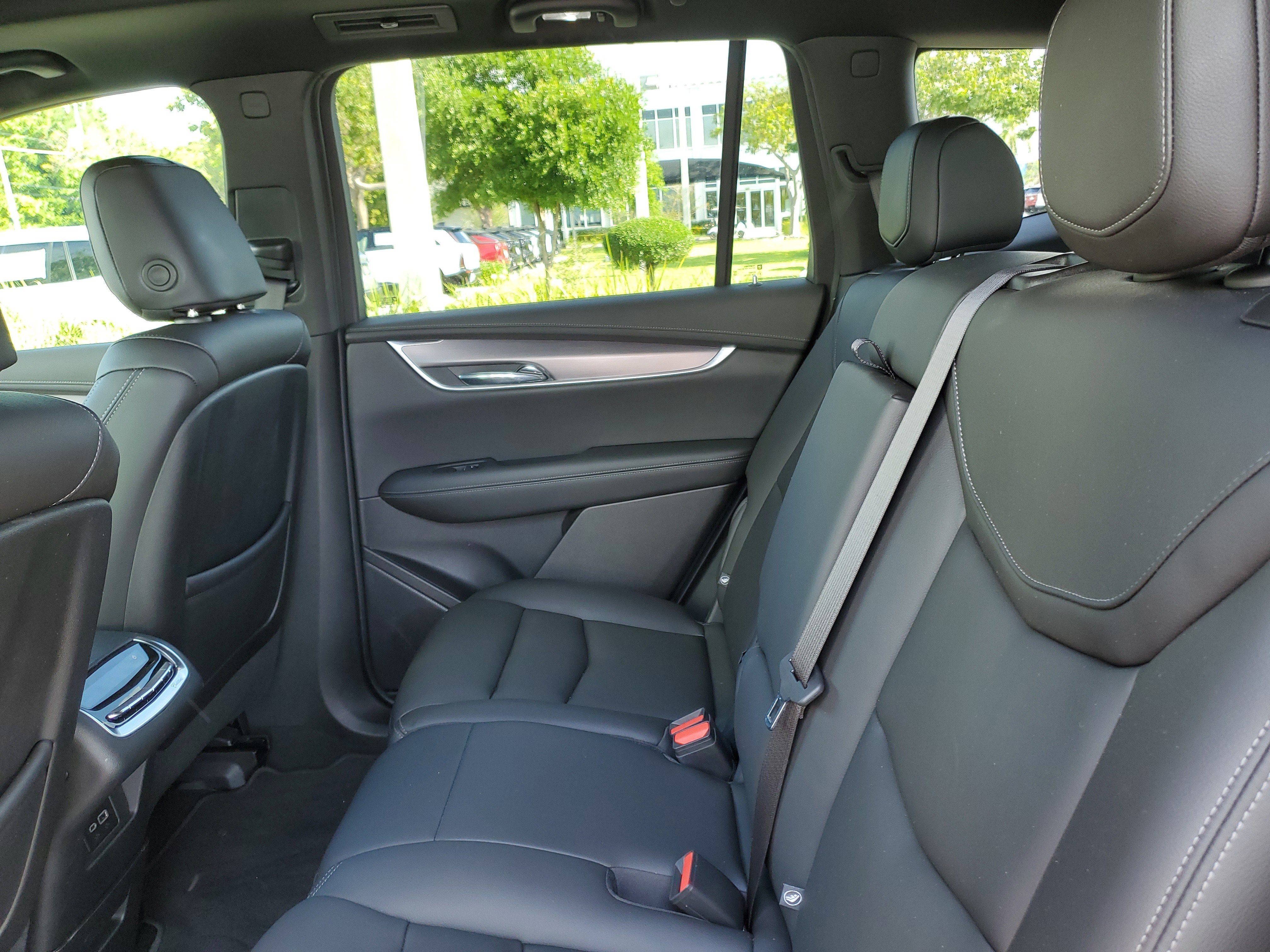 2024 Cadillac XT6 Luxury