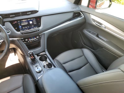 2024 Cadillac XT6 Luxury