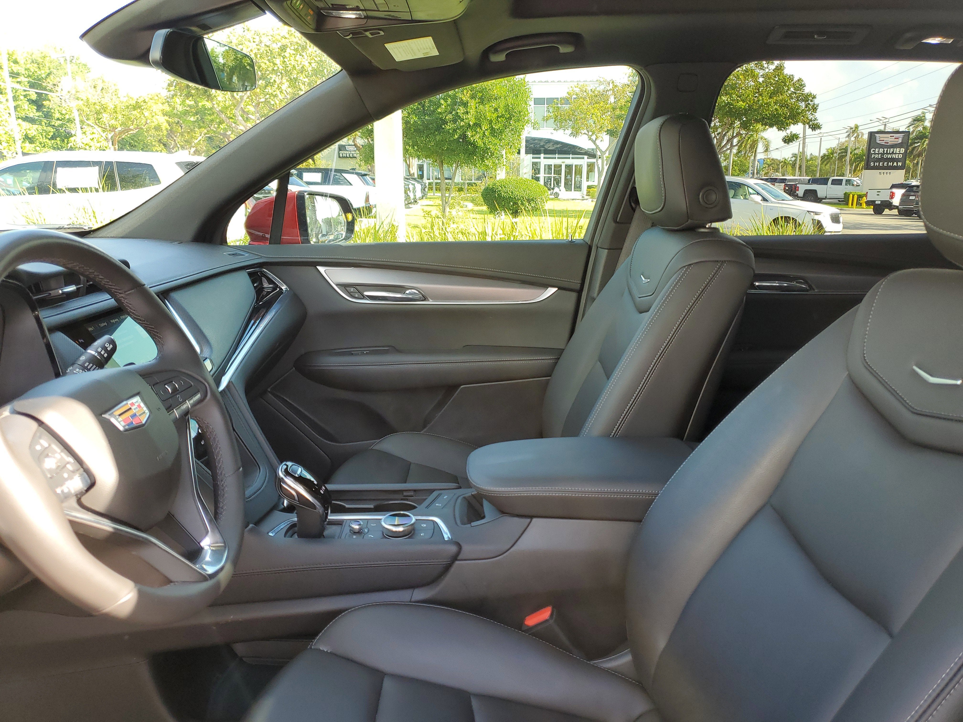 2024 Cadillac XT6 Luxury