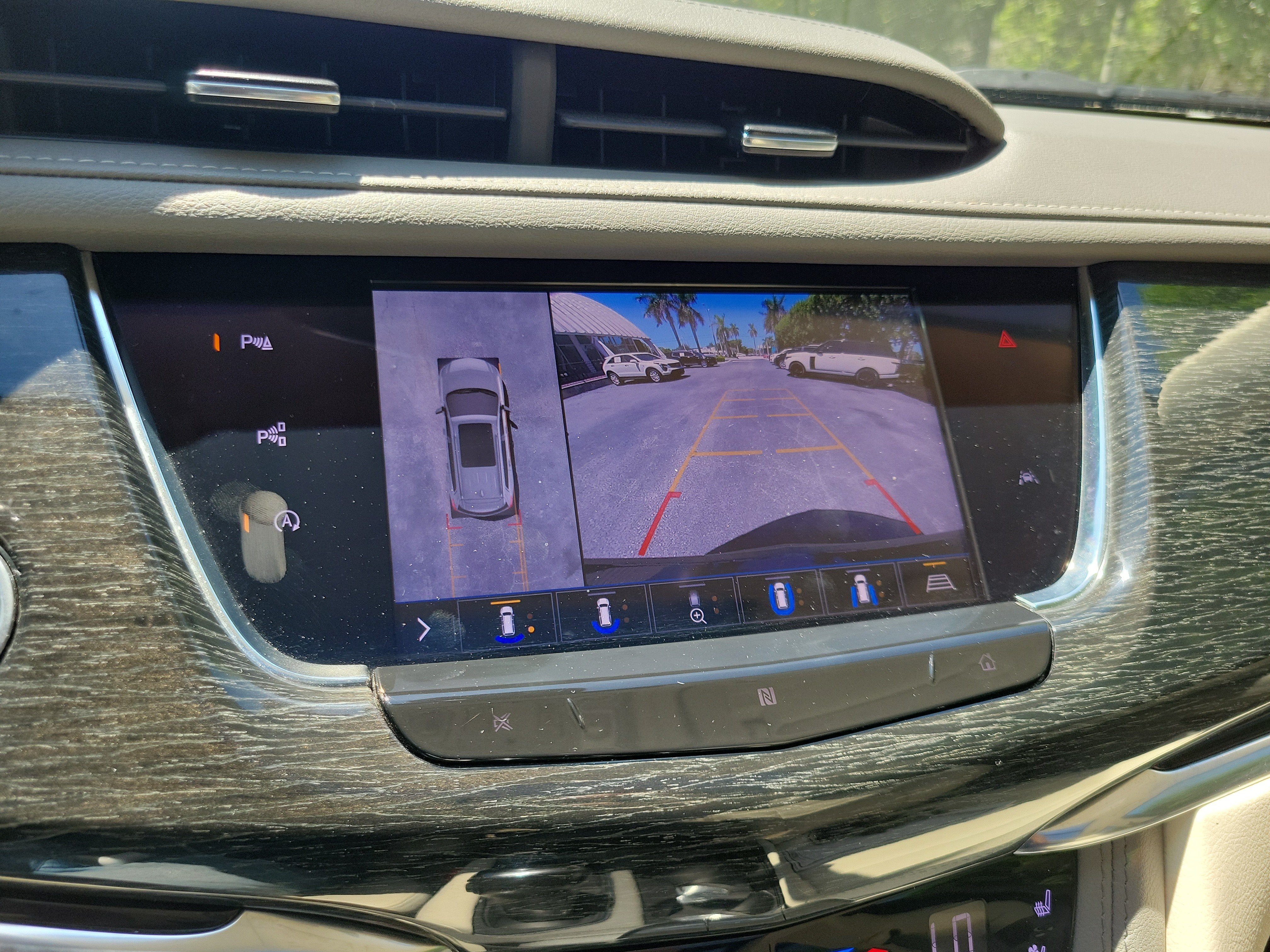 2020 Cadillac XT6 FWD Premium Luxury