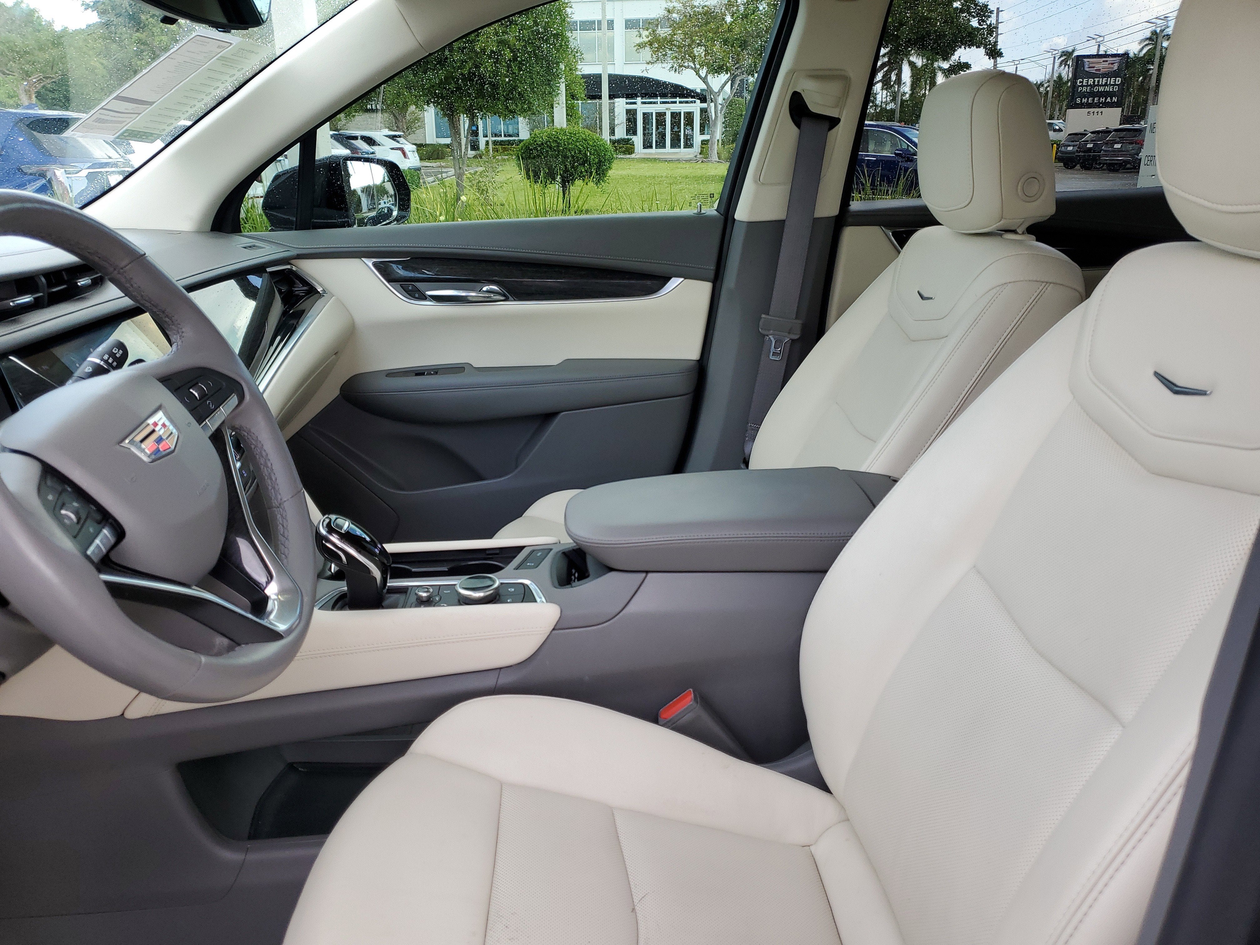 2021 Cadillac XT6 Premium Luxury