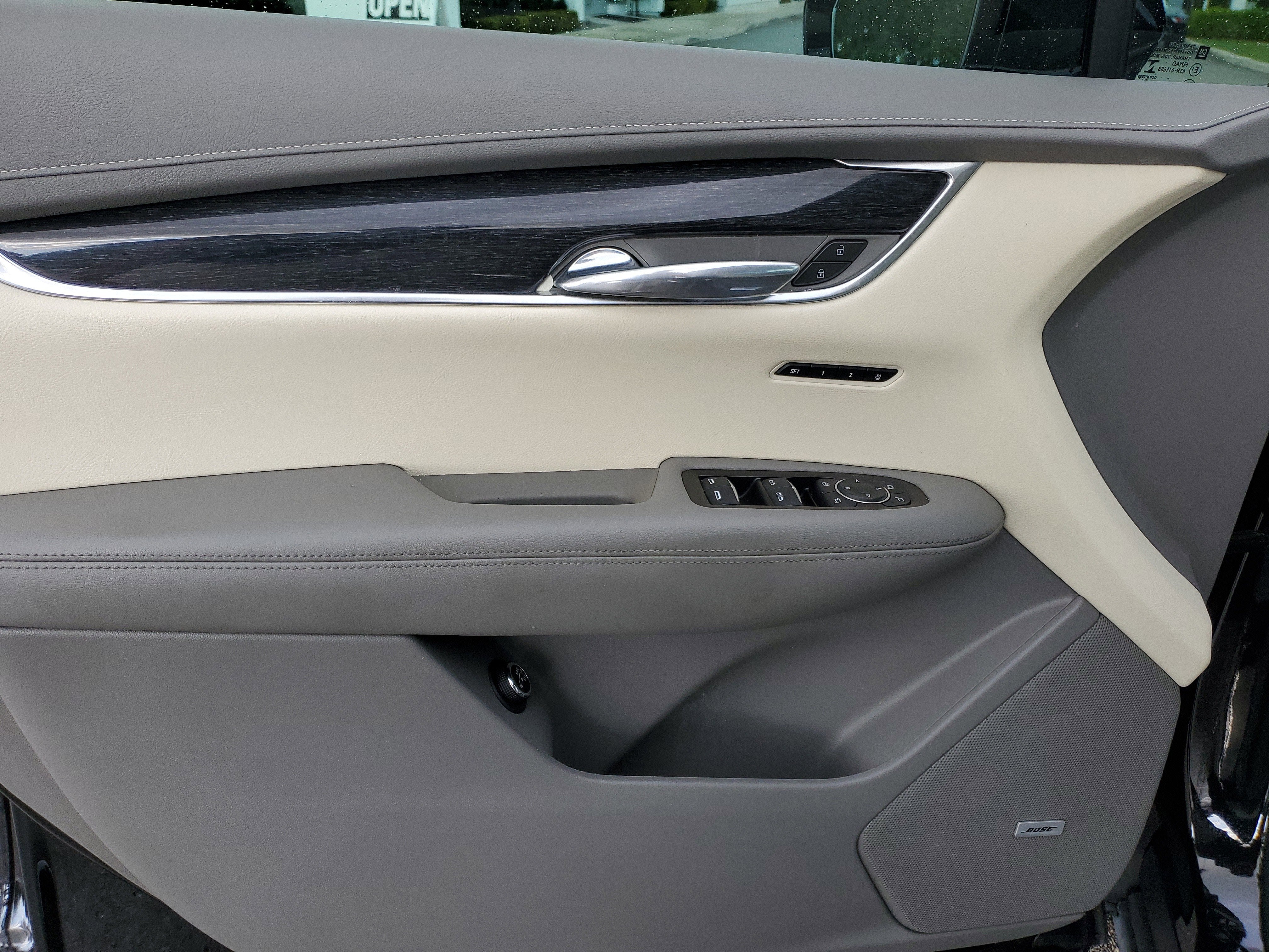 2021 Cadillac XT6 Premium Luxury