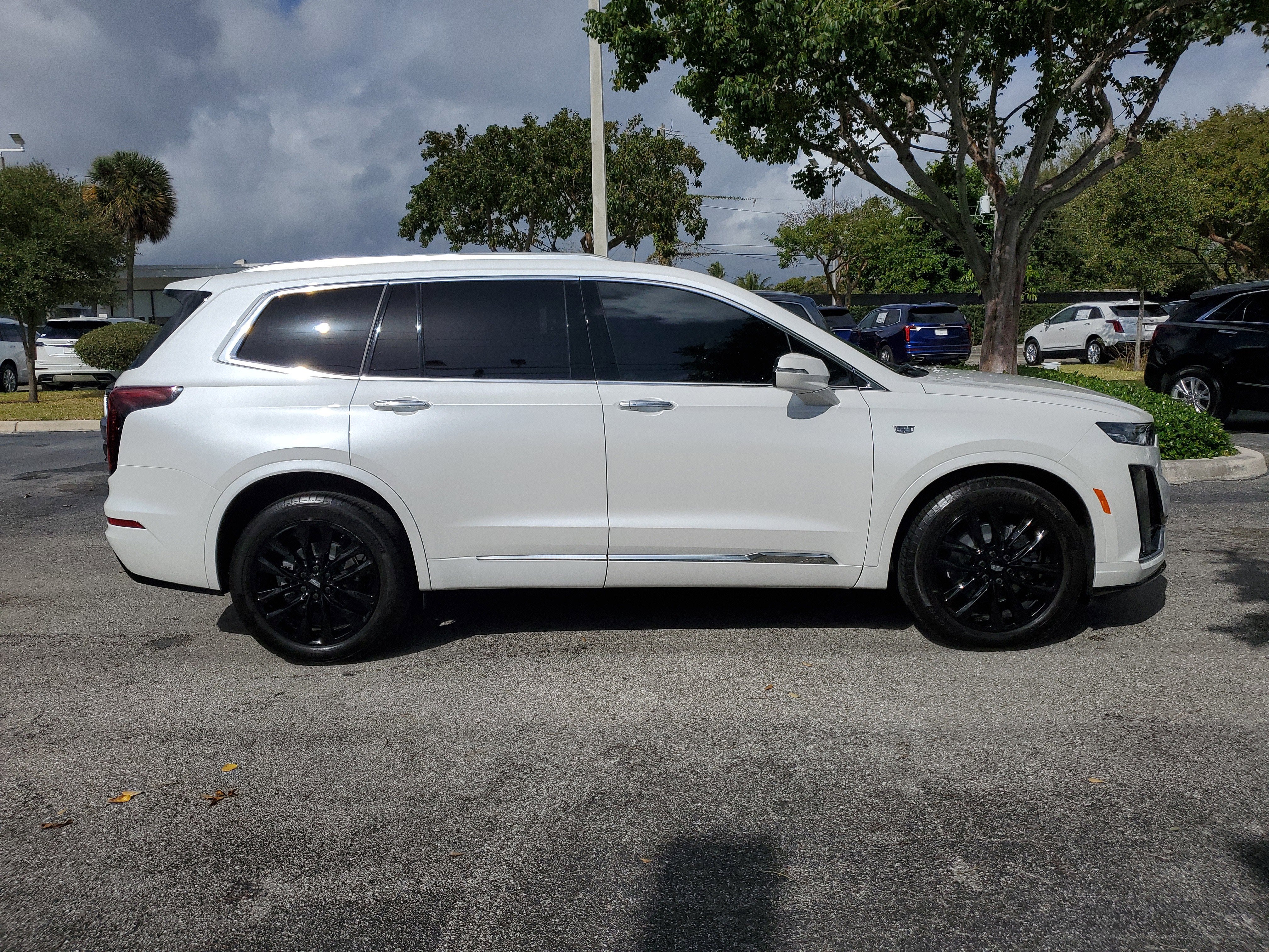 2023 Cadillac XT6 Premium Luxury