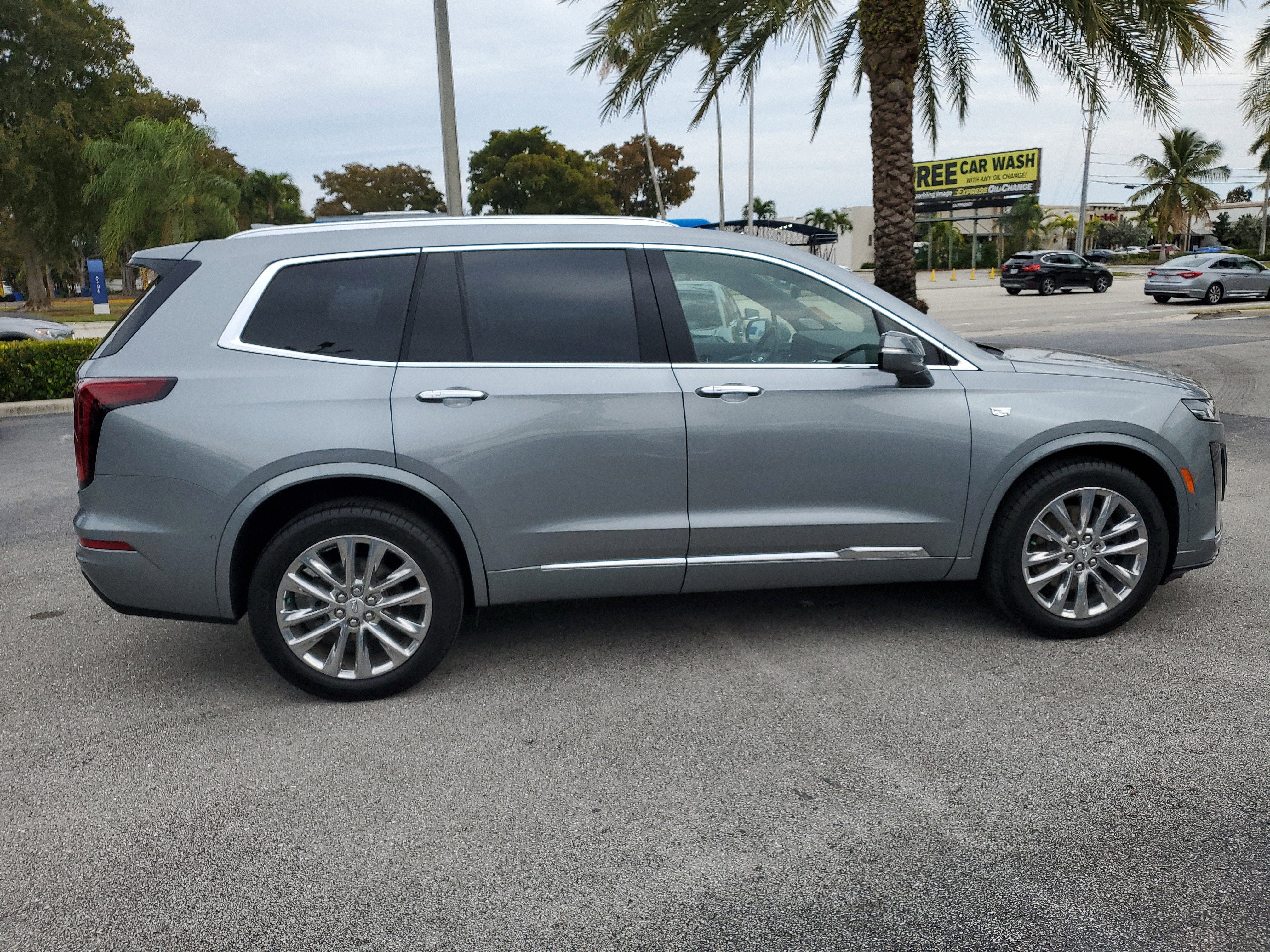 2023 Cadillac XT6 Premium Luxury