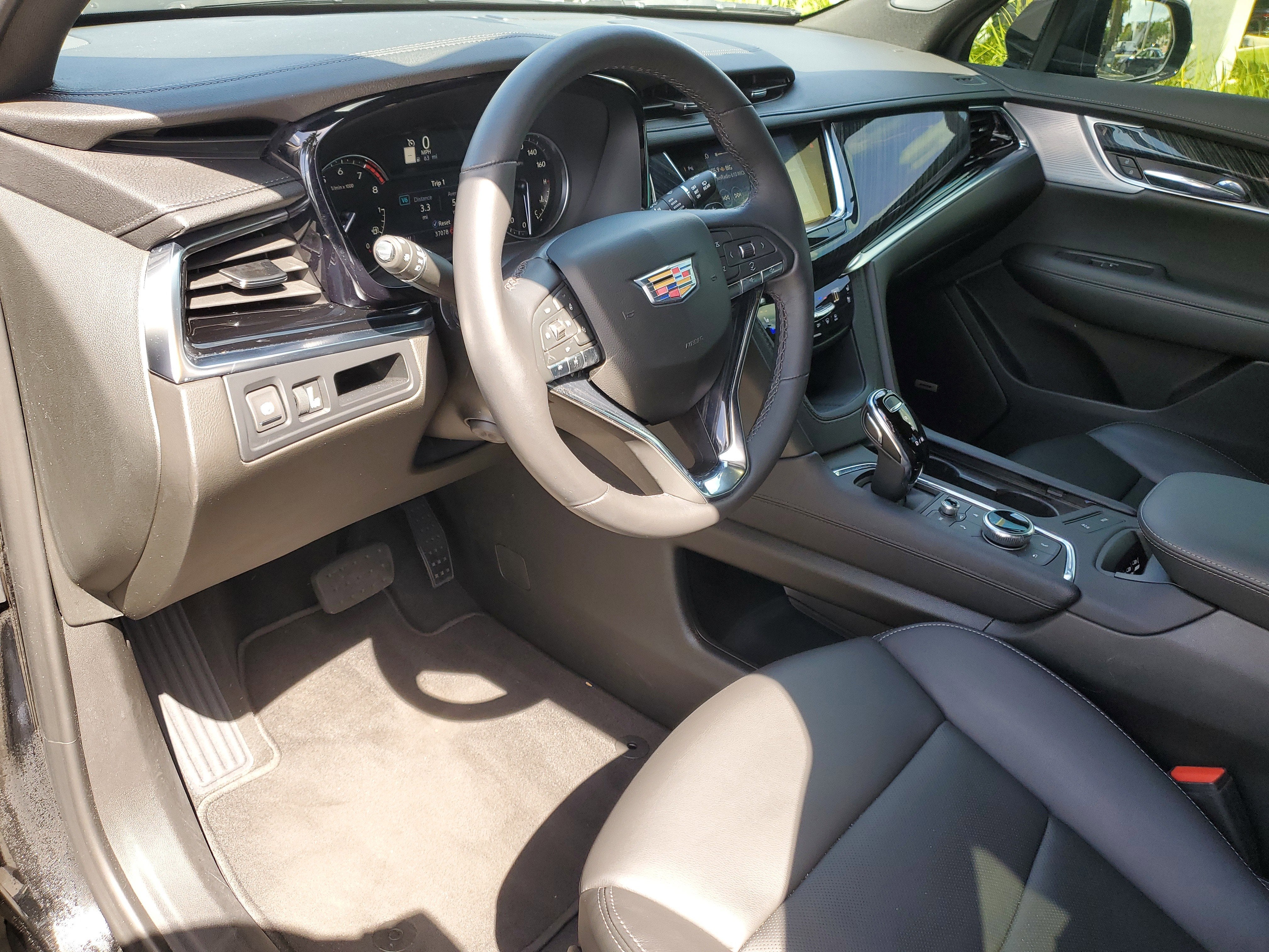 2024 Cadillac XT6 Premium Luxury
