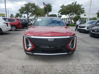 2024 Cadillac LYRIQ Luxury 2