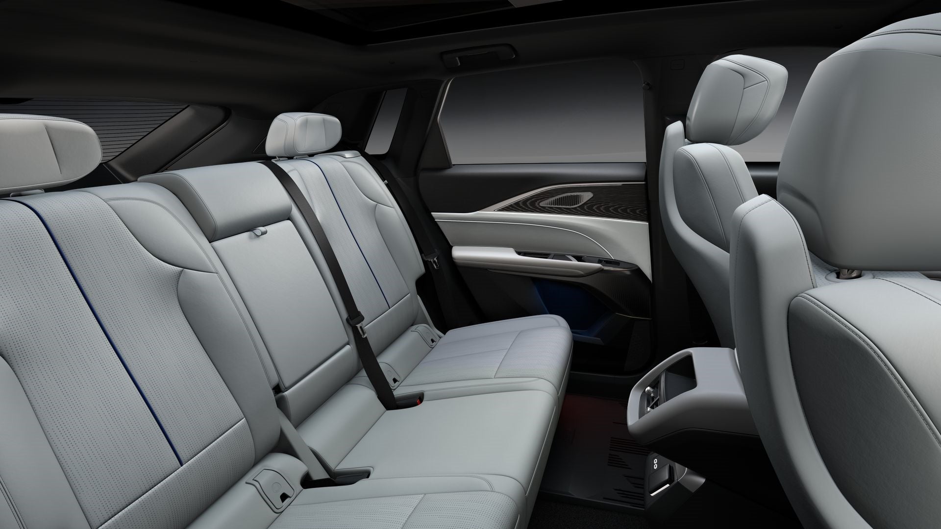 2025 Cadillac LYRIQ Luxury 2