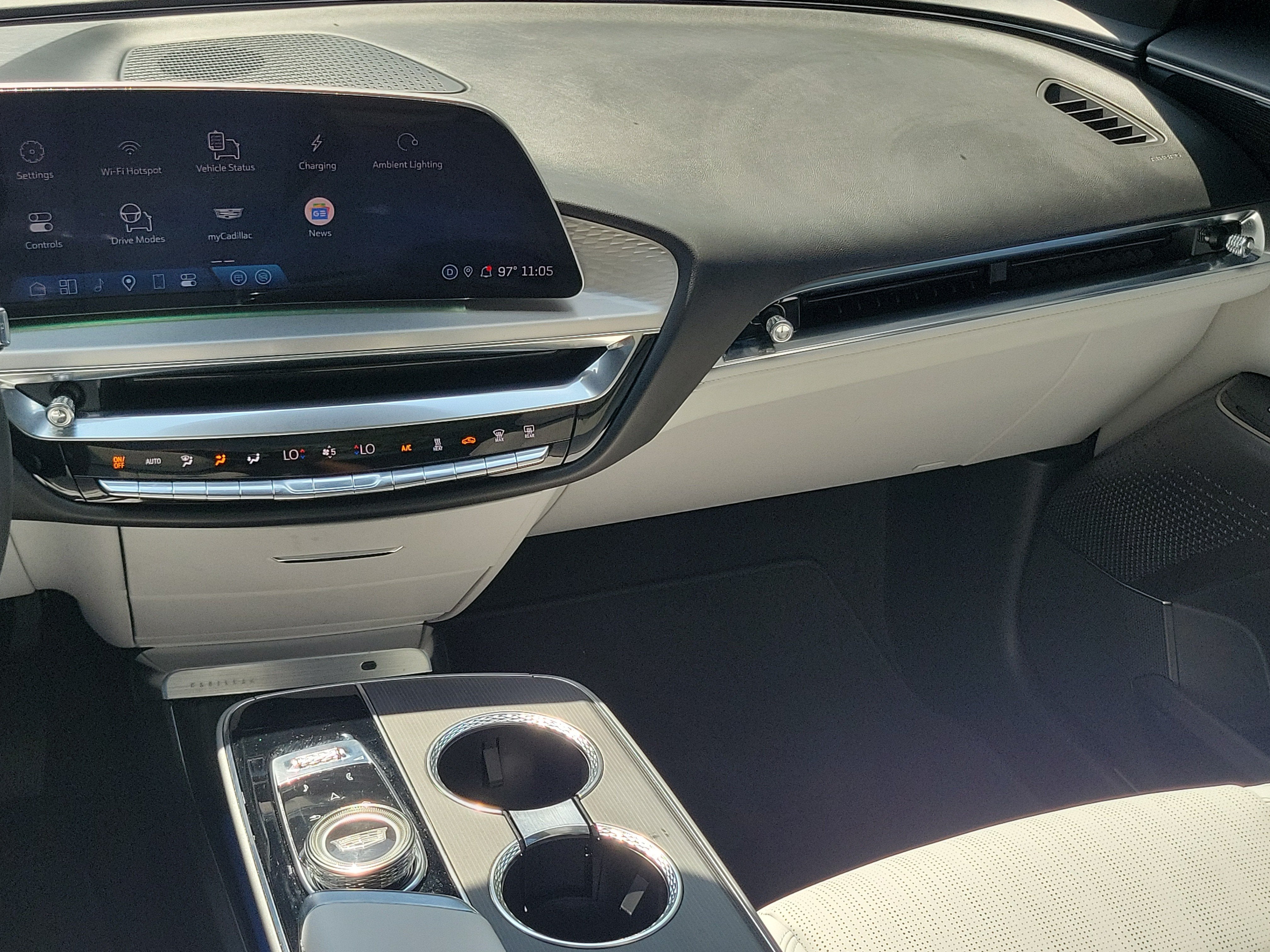2024 Cadillac LYRIQ Sport 1