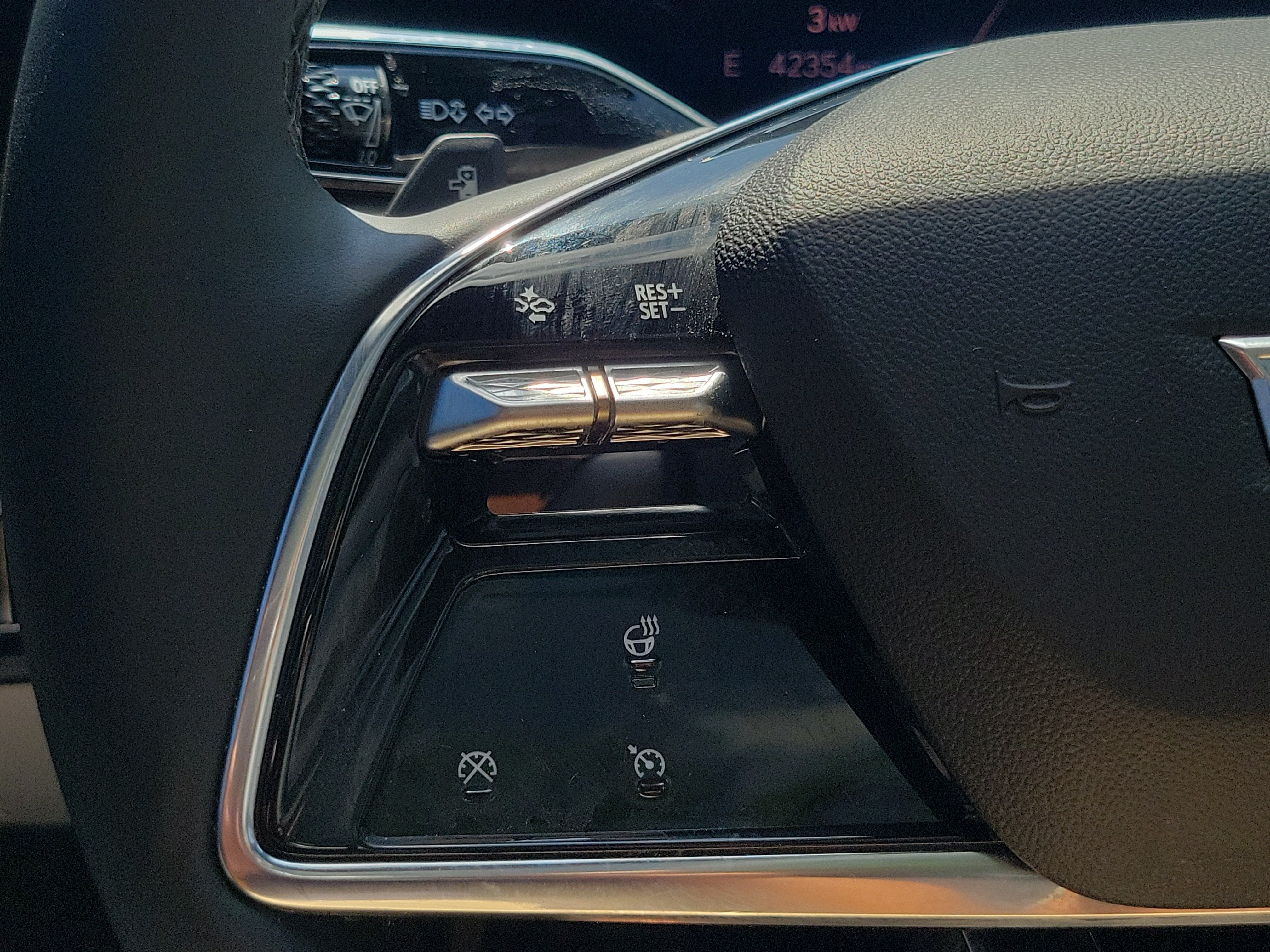 2024 Cadillac LYRIQ Sport 1