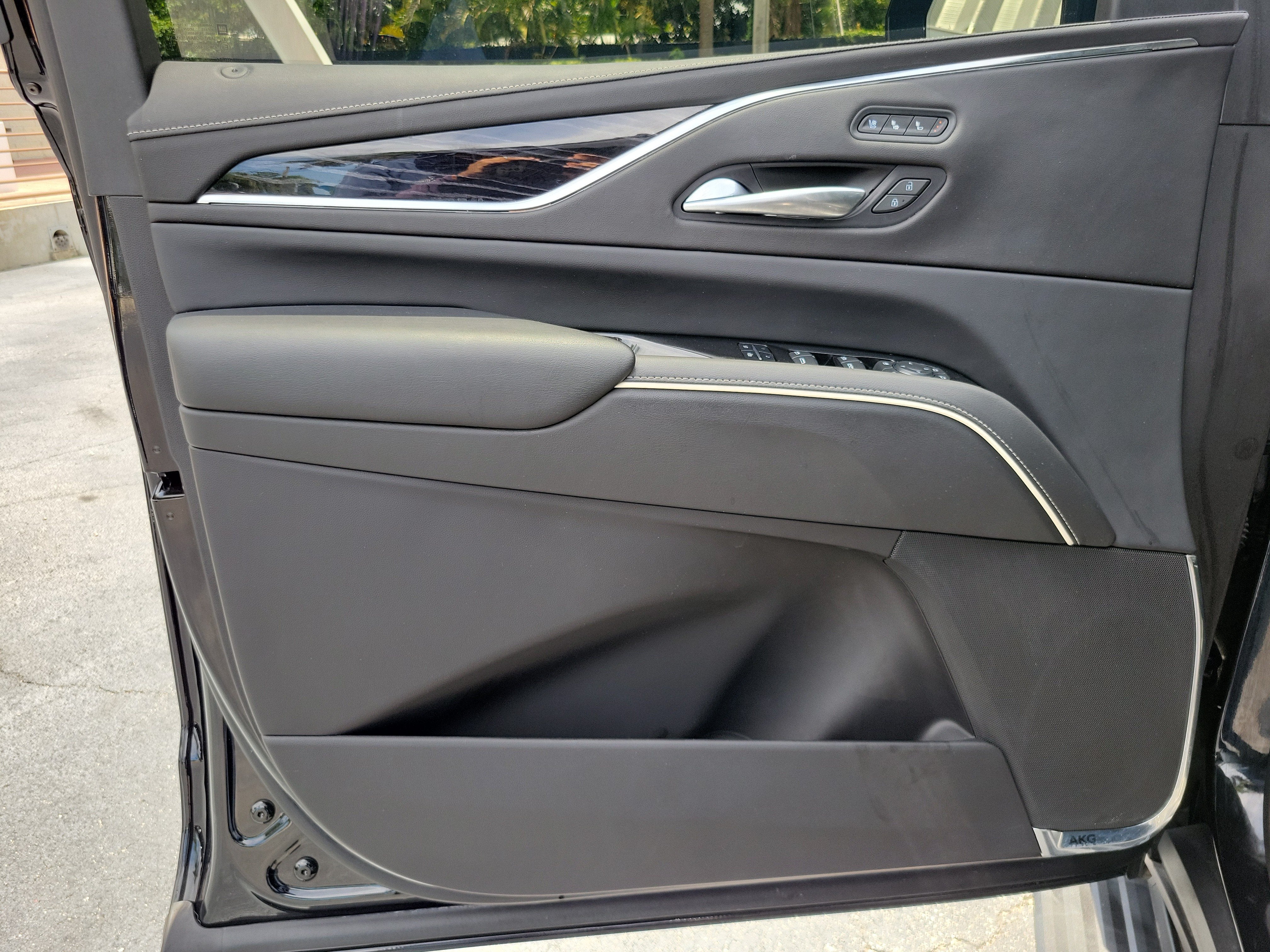 2022 Cadillac Escalade Sport