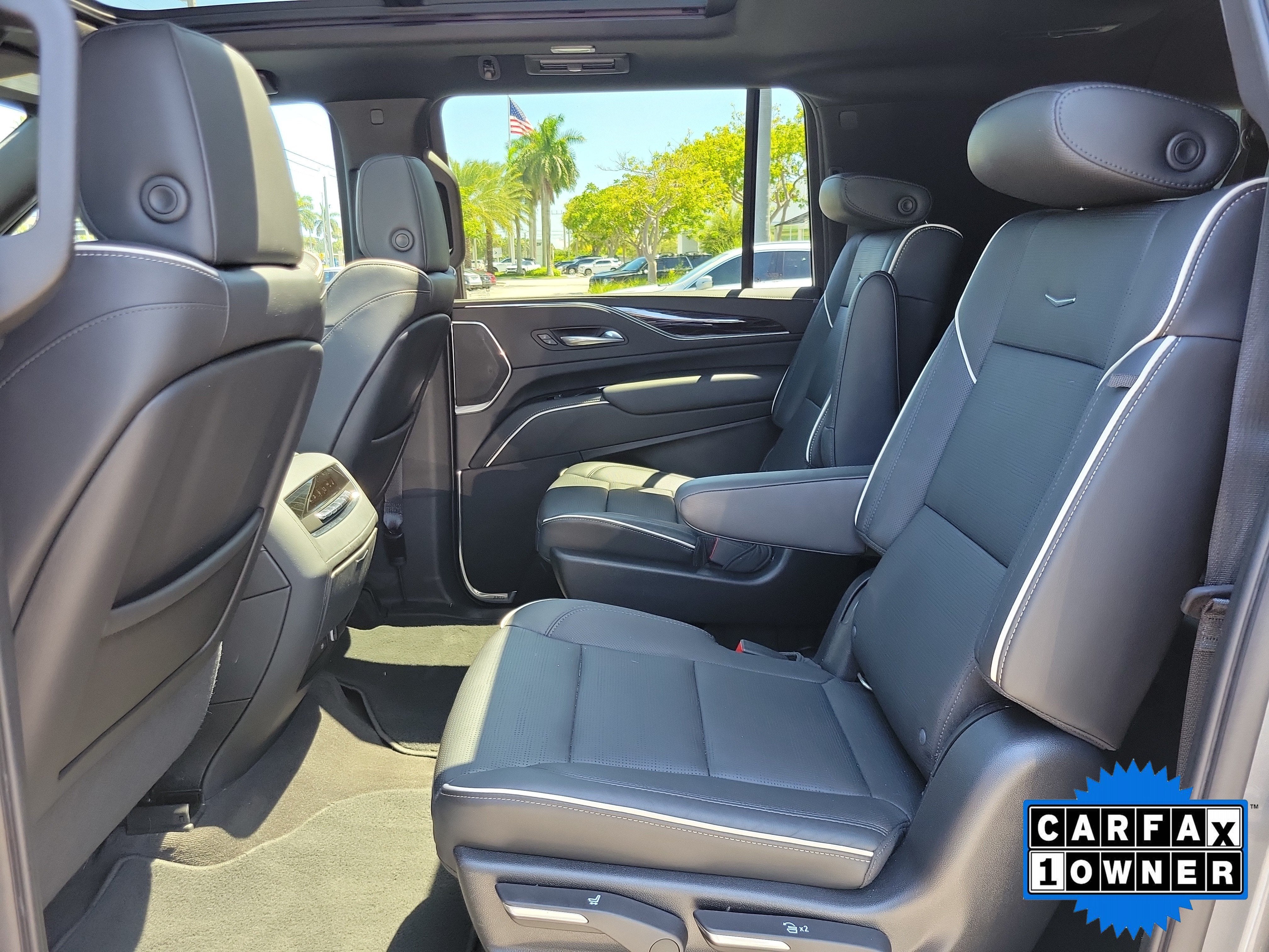 2022 Cadillac Escalade ESV Sport