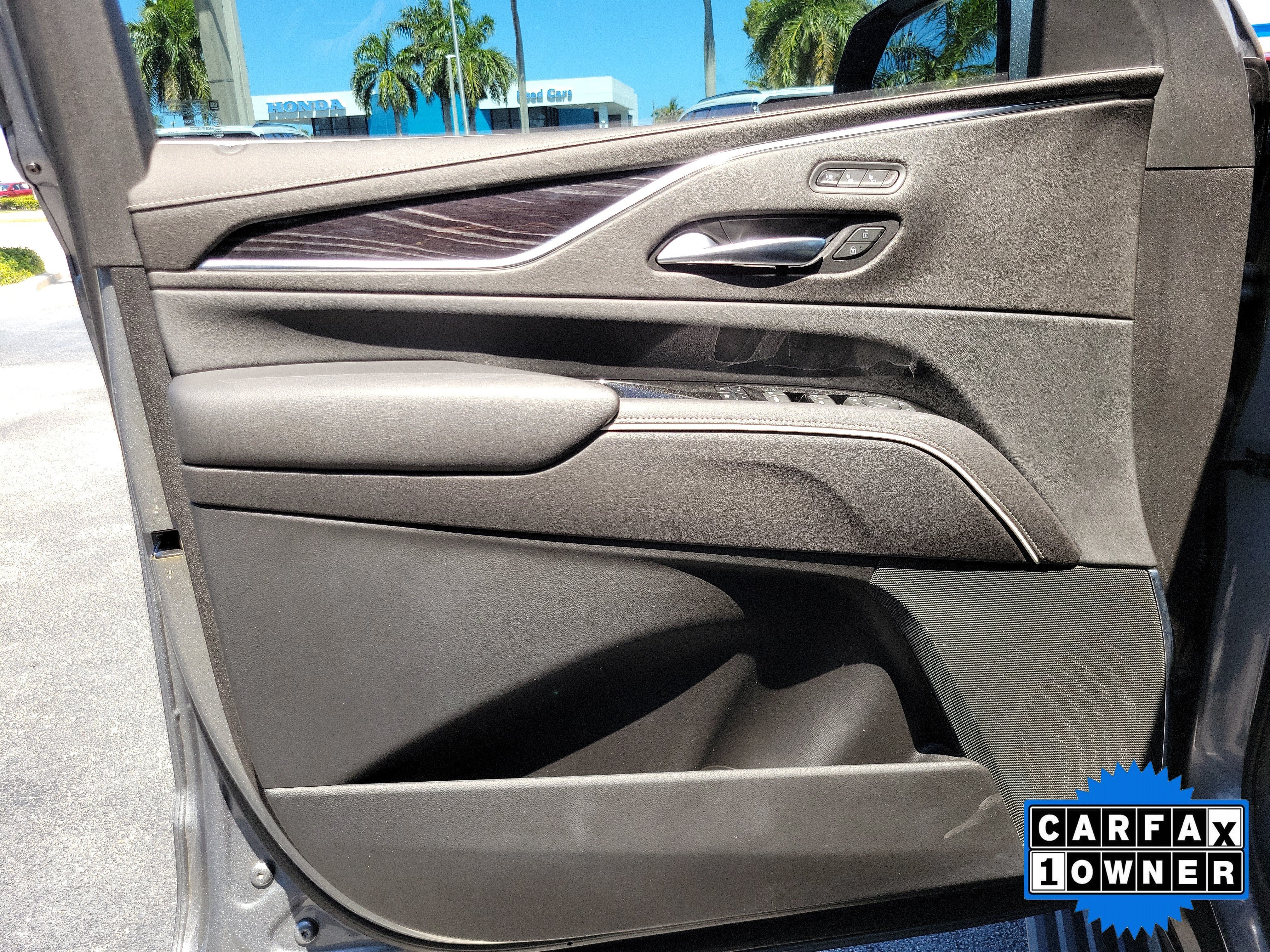 2022 Cadillac Escalade ESV Sport